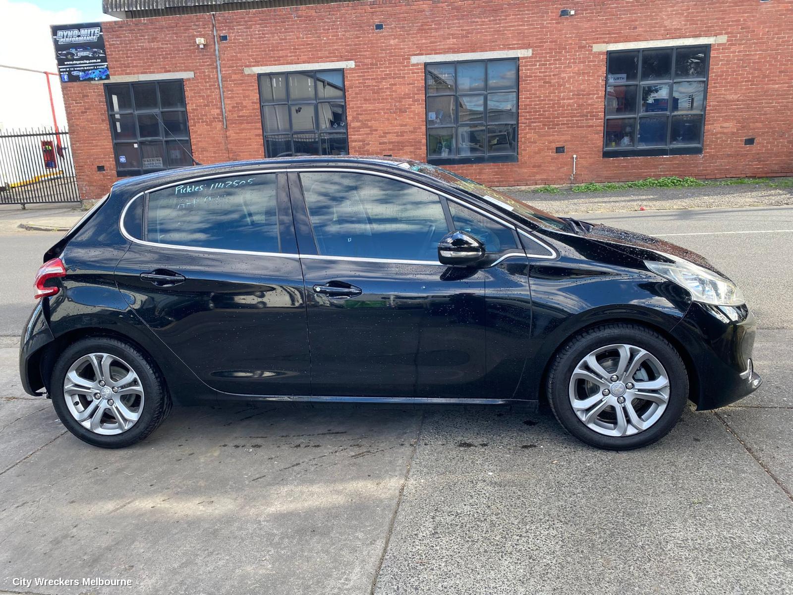 PEUGEOT 208 HIGH LEVEL STOPLIGHT, A9, 10/2012 - 12/2018
