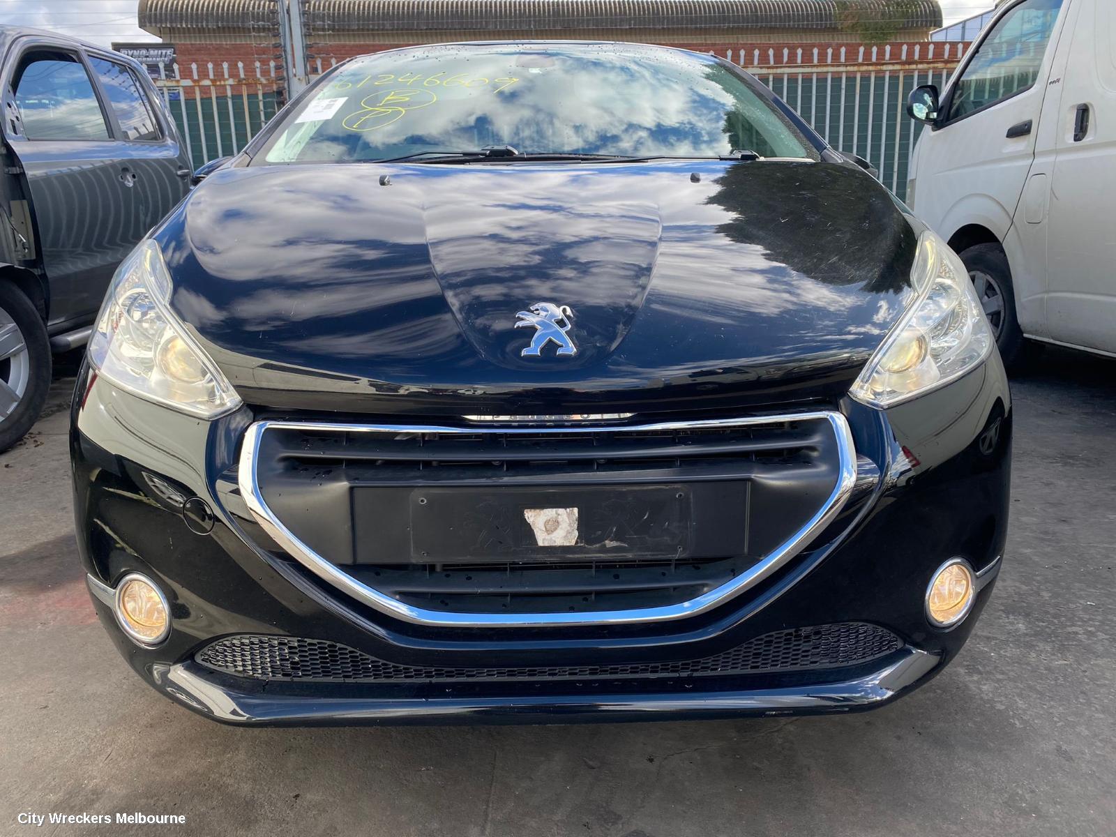 PEUGEOT 208 HIGH LEVEL STOPLIGHT, A9, 10/2012 - 12/2018