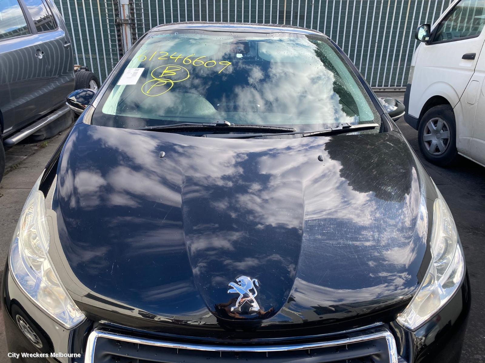 PEUGEOT 208 HIGH LEVEL STOPLIGHT, A9, 10/2012 - 12/2018