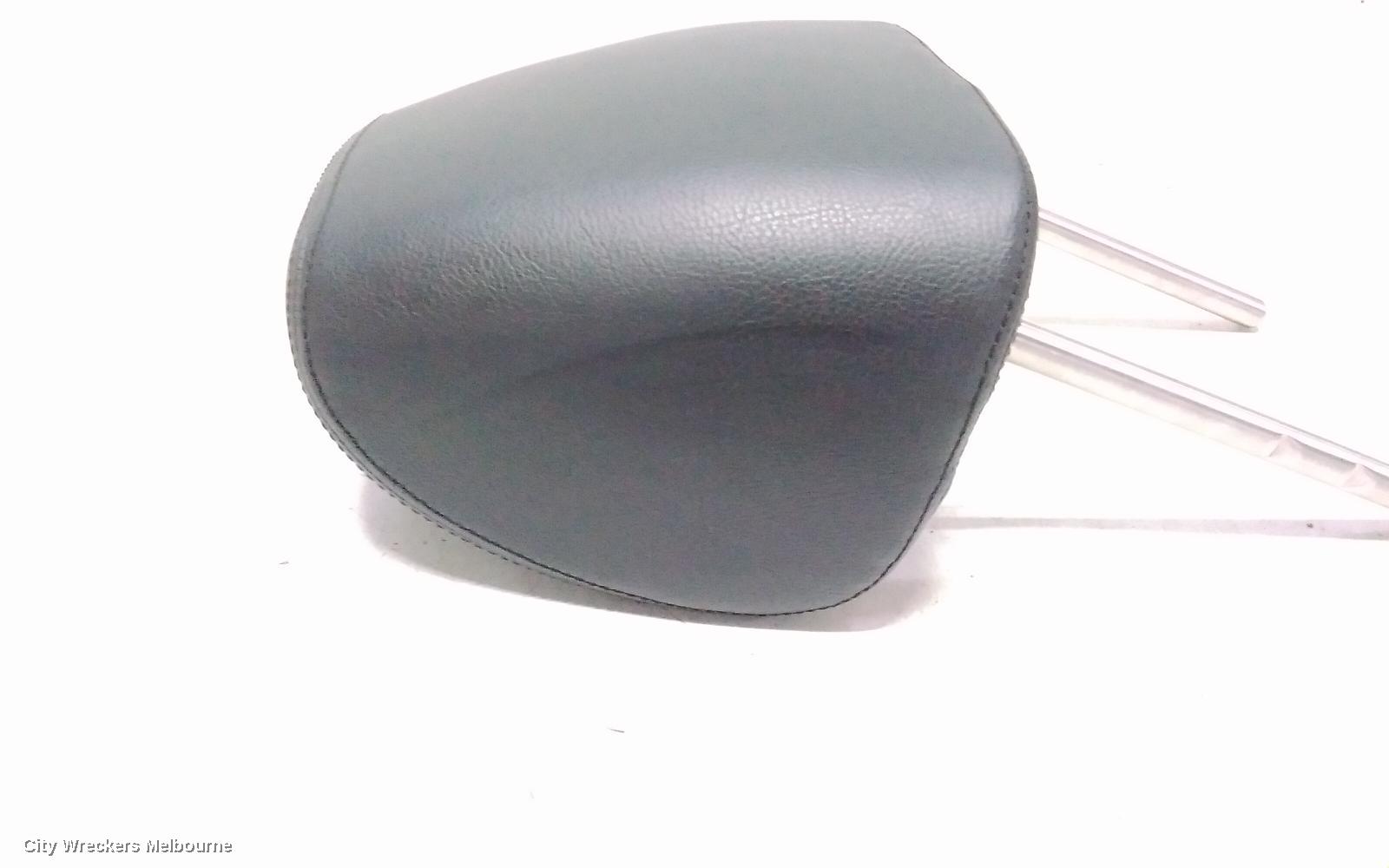 VOLKSWAGEN GOLF HEADREST, RH FRONT, GEN 6, 10/2008 - 12/2015