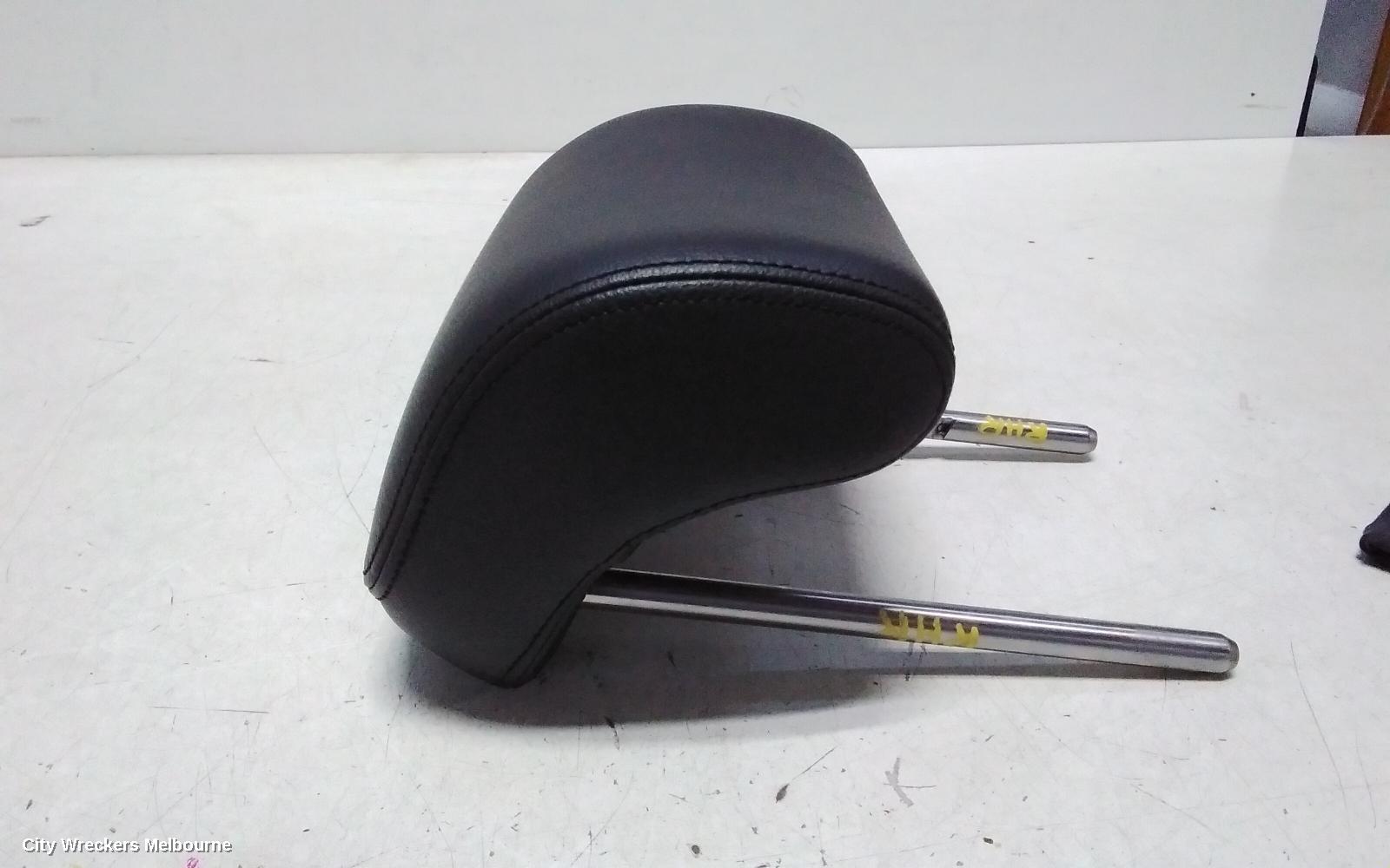 VOLKSWAGEN GOLF HEADREST, RH REAR, GEN 6, 10/2008 - 12/2015