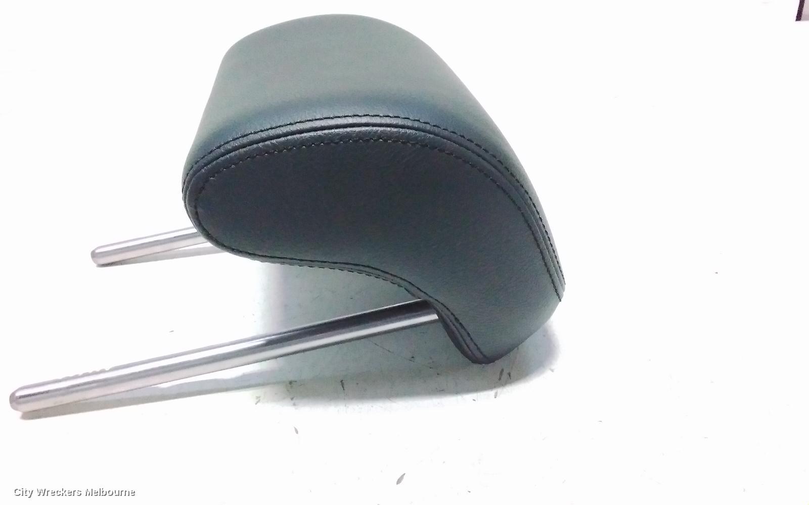 VOLKSWAGEN GOLF HEADREST, RH REAR, GEN 6, 10/2008 - 12/2015