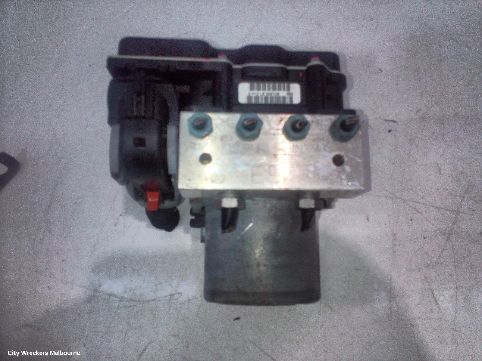 AUDI A6 ABS PUMP/MODULATOR, 4F/C6, P/N 4F0614517AT, 11/2004 - 07/2011