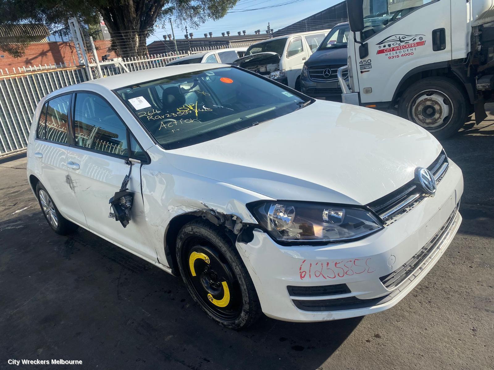 VOLKSWAGEN GOLF LEFT GUARD LINER, GEN 7, FRONT, 11/2012 - 08/2020