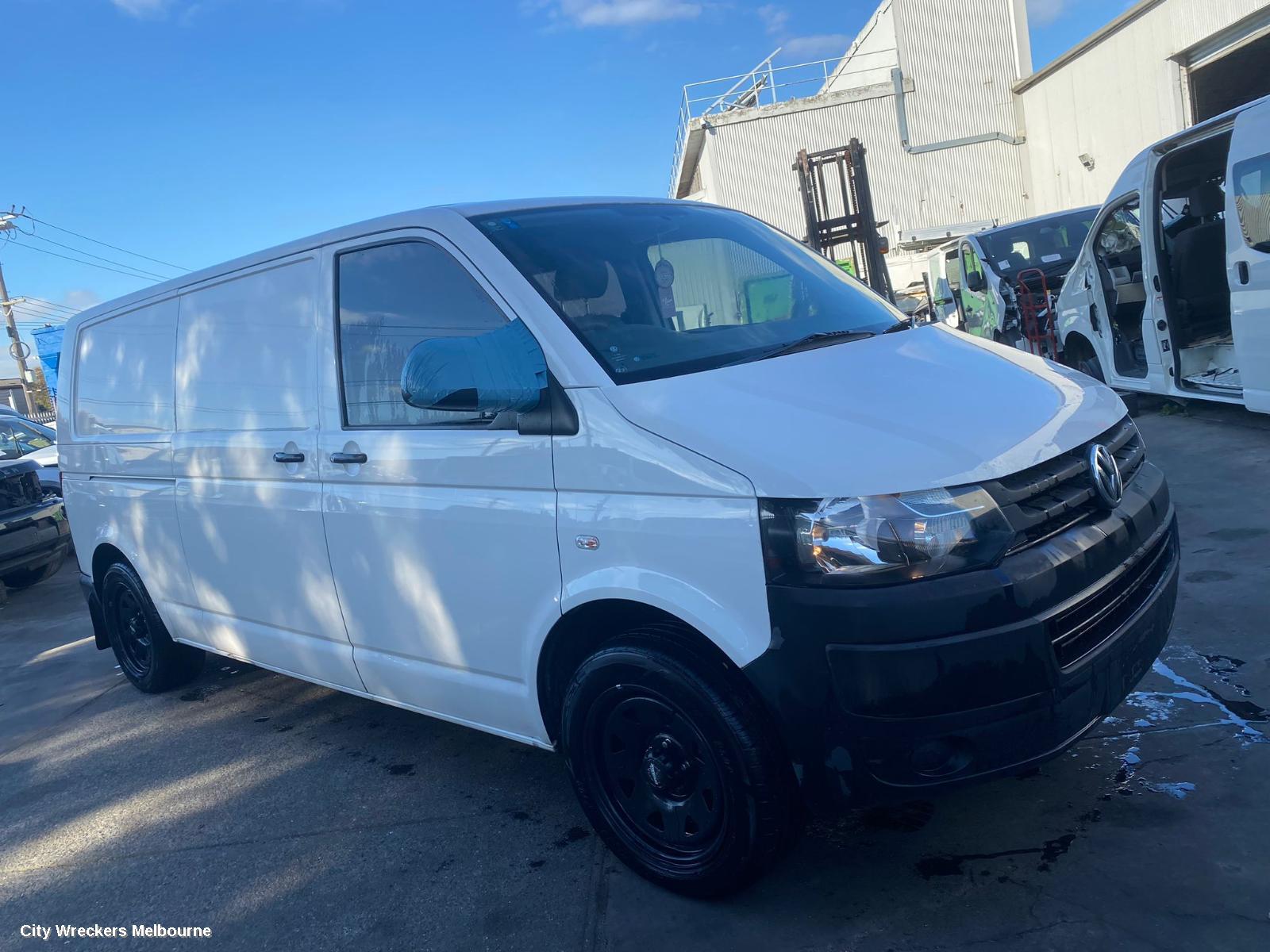VOLKSWAGEN TRANSPORTER RIGHT GUARD, T5, 08/2004 - 06/2015