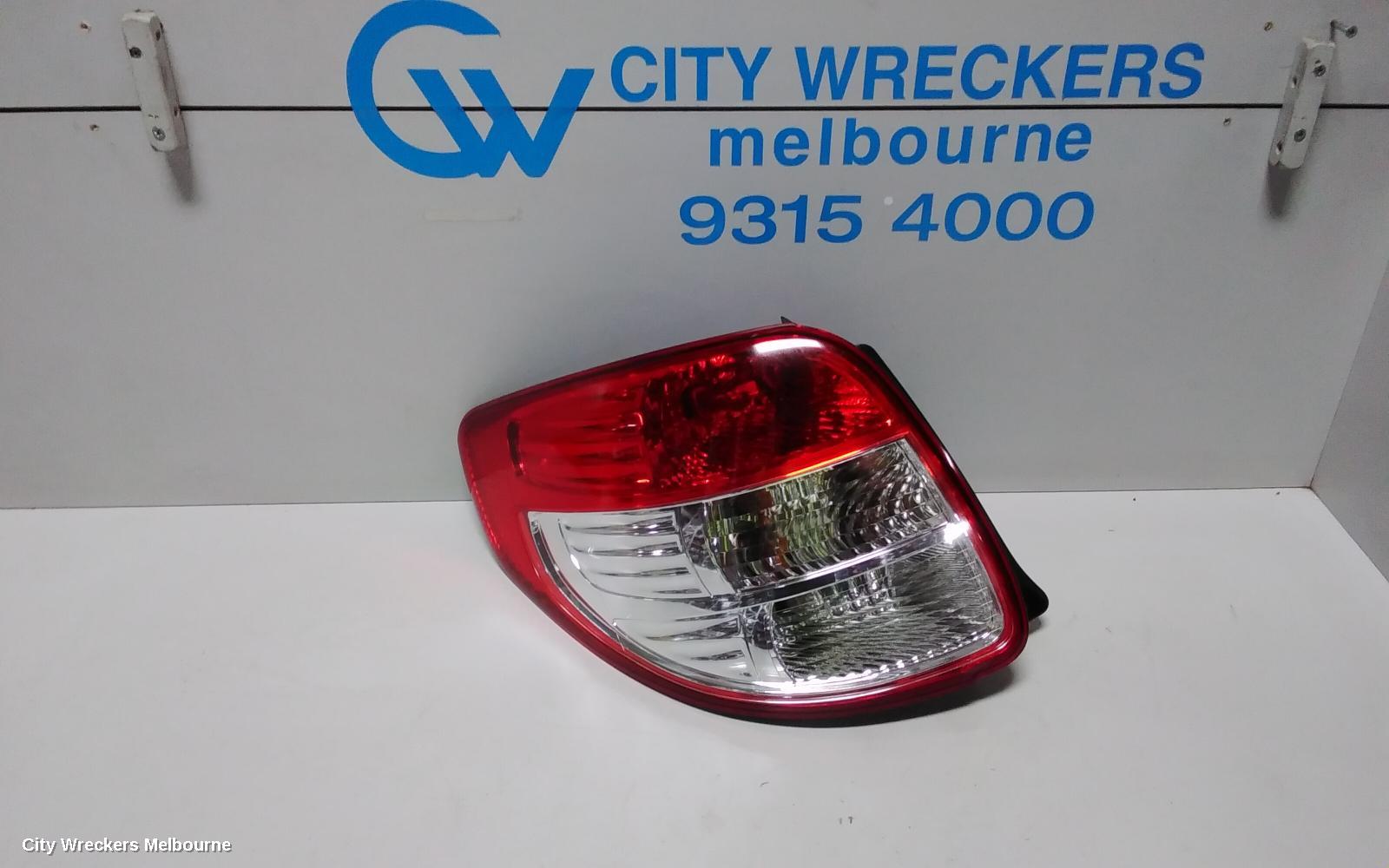 SUZUKI SX4 LEFT TAILLIGHT, HATCH, 02/2007 - 01/2014