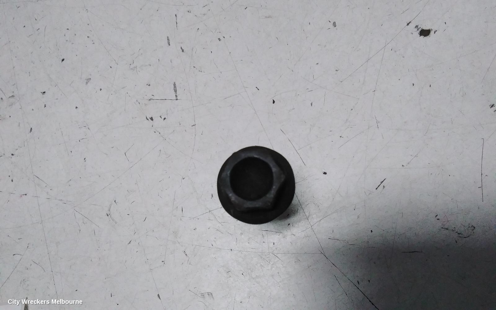 PORSCHE CAYENNE, 92A, 07/2010 - 04/2018, SET OF 20X WHEEL NUTS + SECURITY NUT ~ : 148573