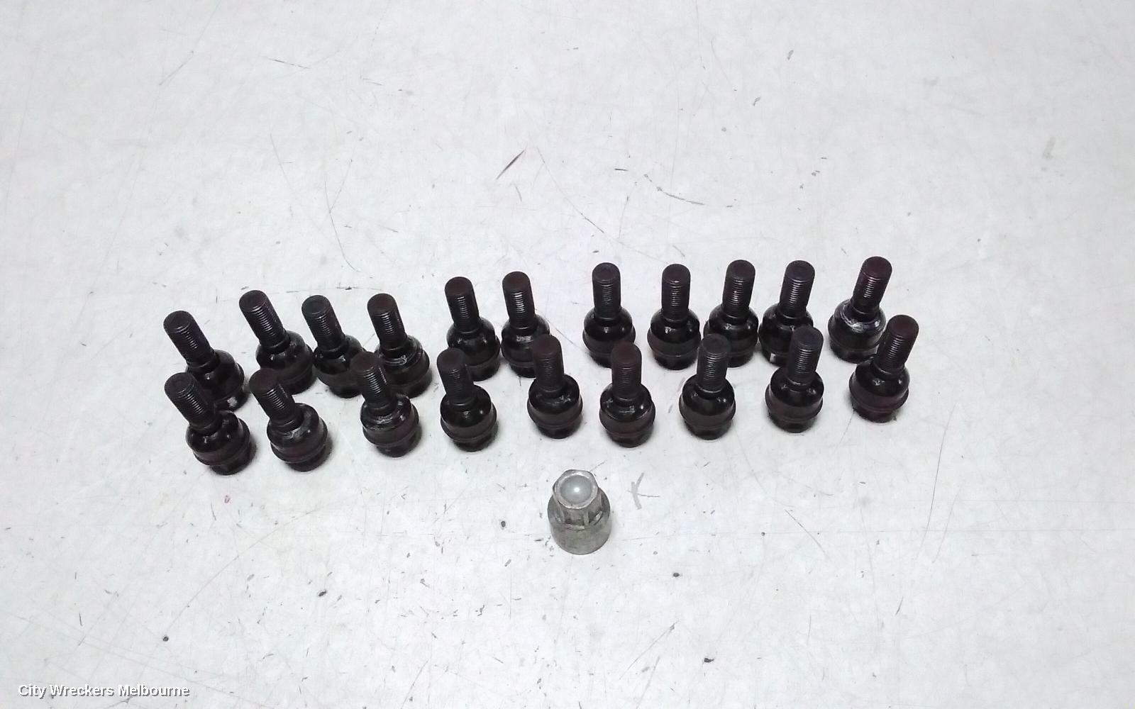 PORSCHE CAYENNE, 92A, 07/2010 - 04/2018, SET OF 20X WHEEL NUTS + SECURITY NUT ~ : 148573