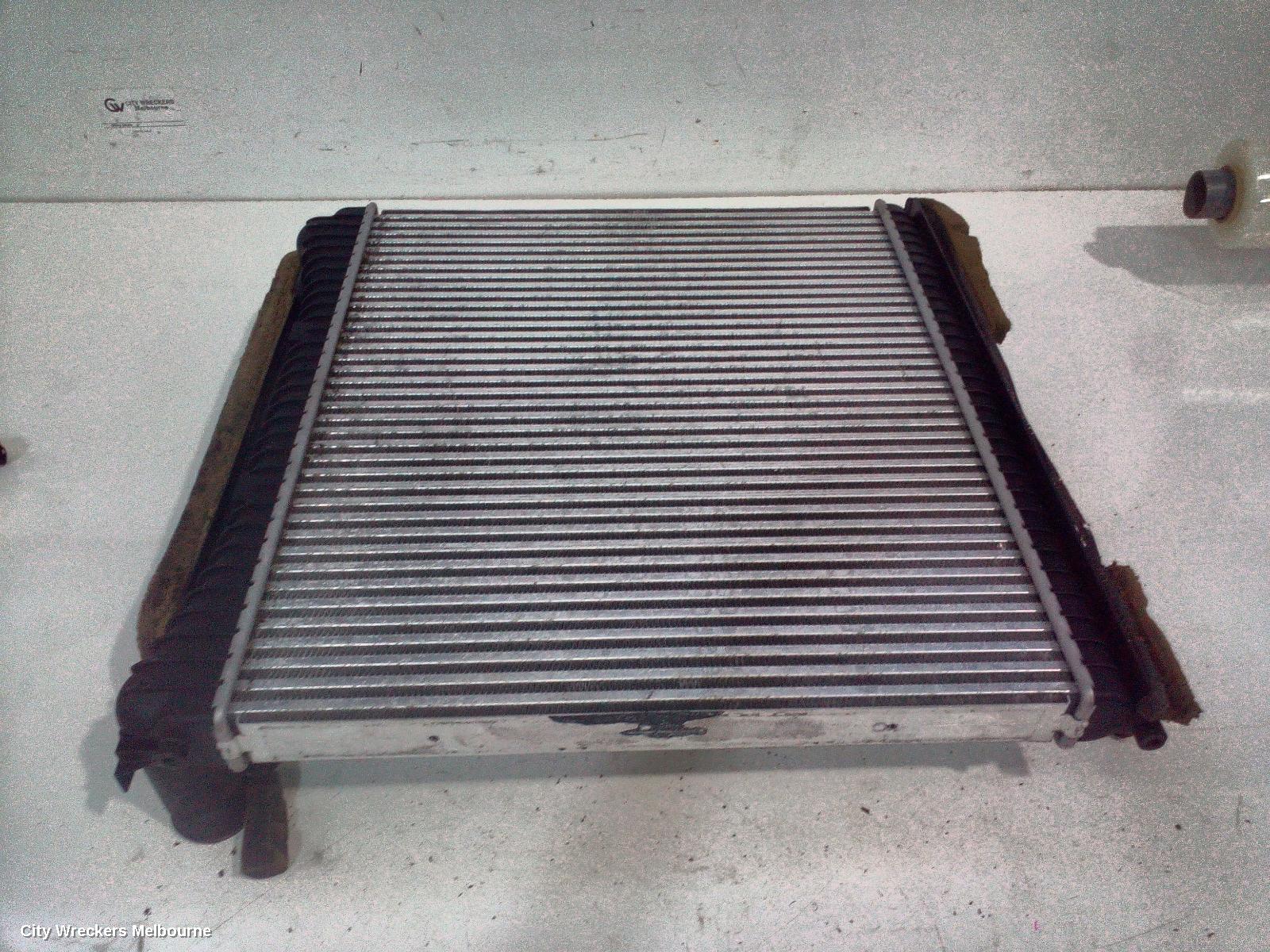 LAND ROVER DISCOVERY INTERCOOLER, DIESEL, 3.0, TWIN TURBO, L319, 10/2009 - 12/2016