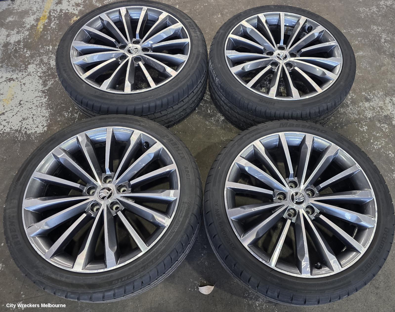 SKODA OCTAVIA WHEEL MAG, NX, FACTORY, 19X7.5IN, TRINITY, MULTI SPOKE, BI-COLOUR, 10/2020 - 05/2024