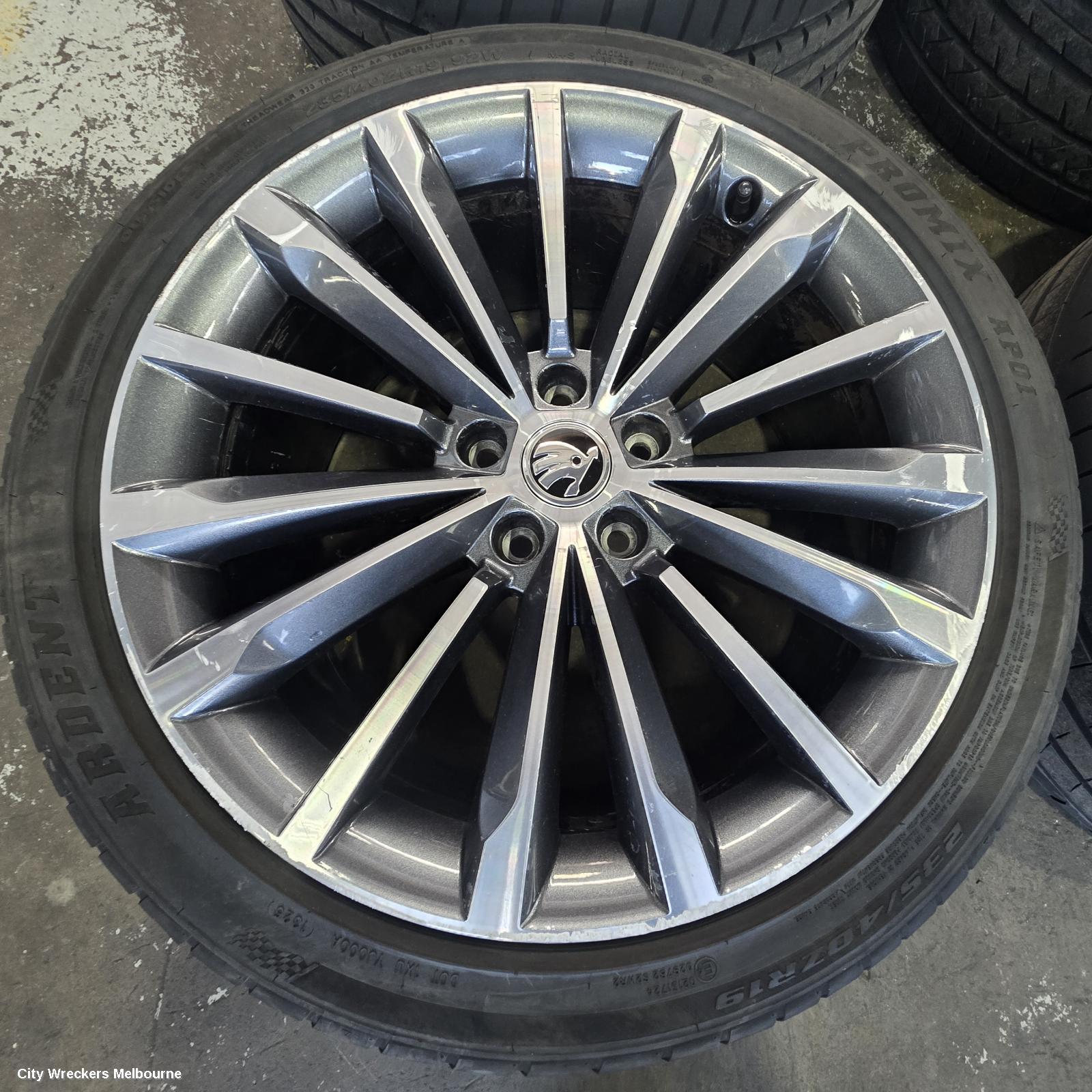 SKODA OCTAVIA WHEEL MAG, NX, FACTORY, 19X7.5IN, TRINITY, MULTI SPOKE, BI-COLOUR, 10/2020 - 05/2024