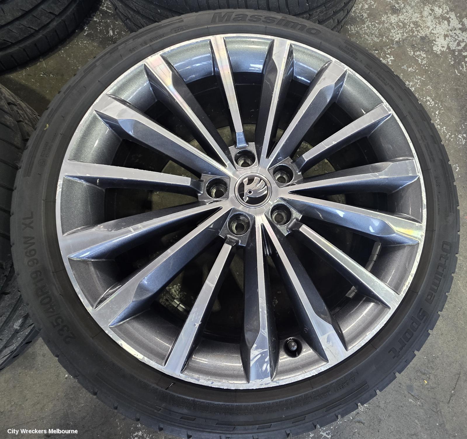 SKODA OCTAVIA WHEEL MAG, NX, FACTORY, 19X7.5IN, TRINITY, MULTI SPOKE, BI-COLOUR, 10/2020 - 05/2024