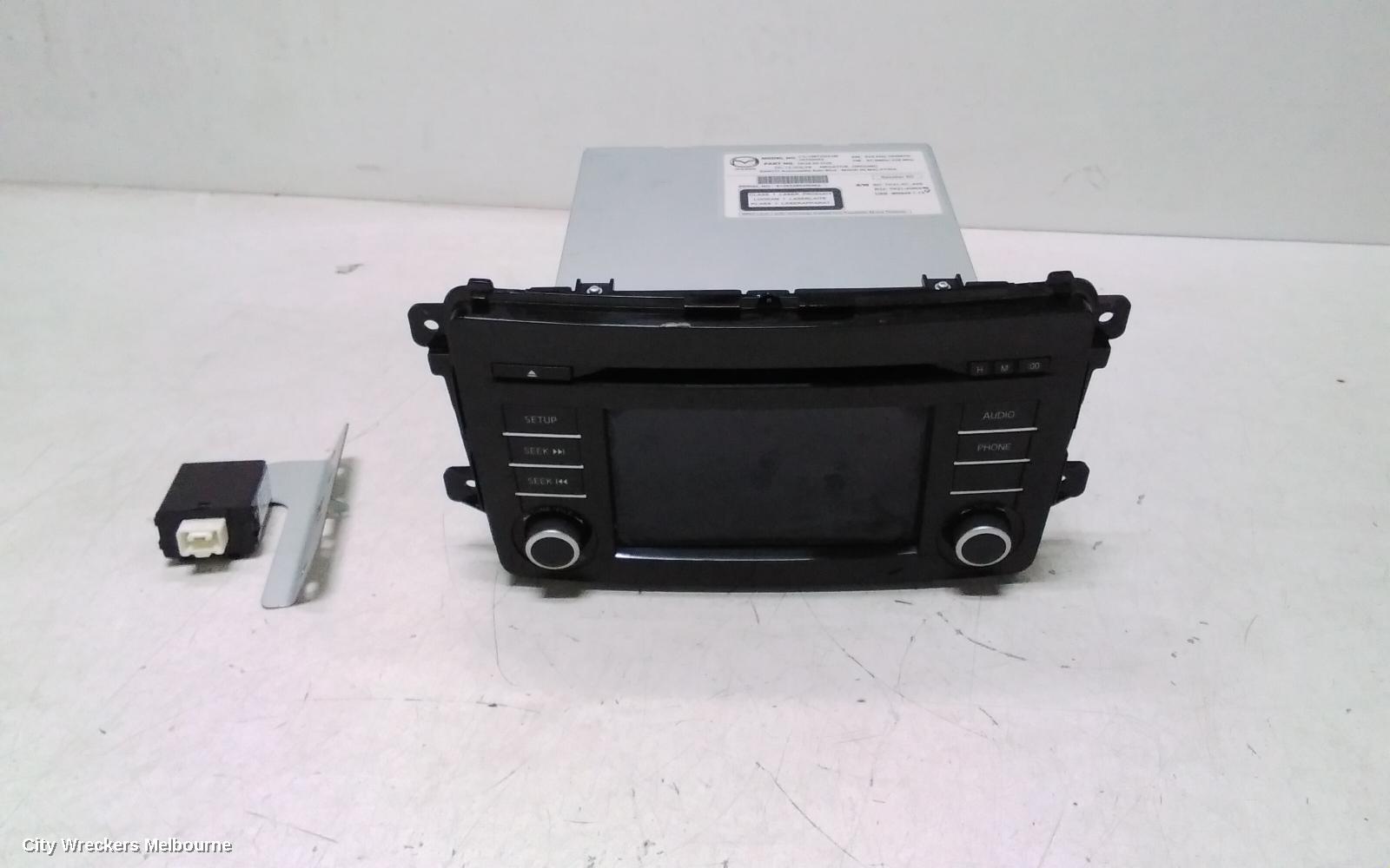 MAZDA CX9 RADIO/CD/DVD/SAT/TV, DISPLAY UNIT, 5.8IN NON SAT NAV TYPE, 10/2012 - 12/2015