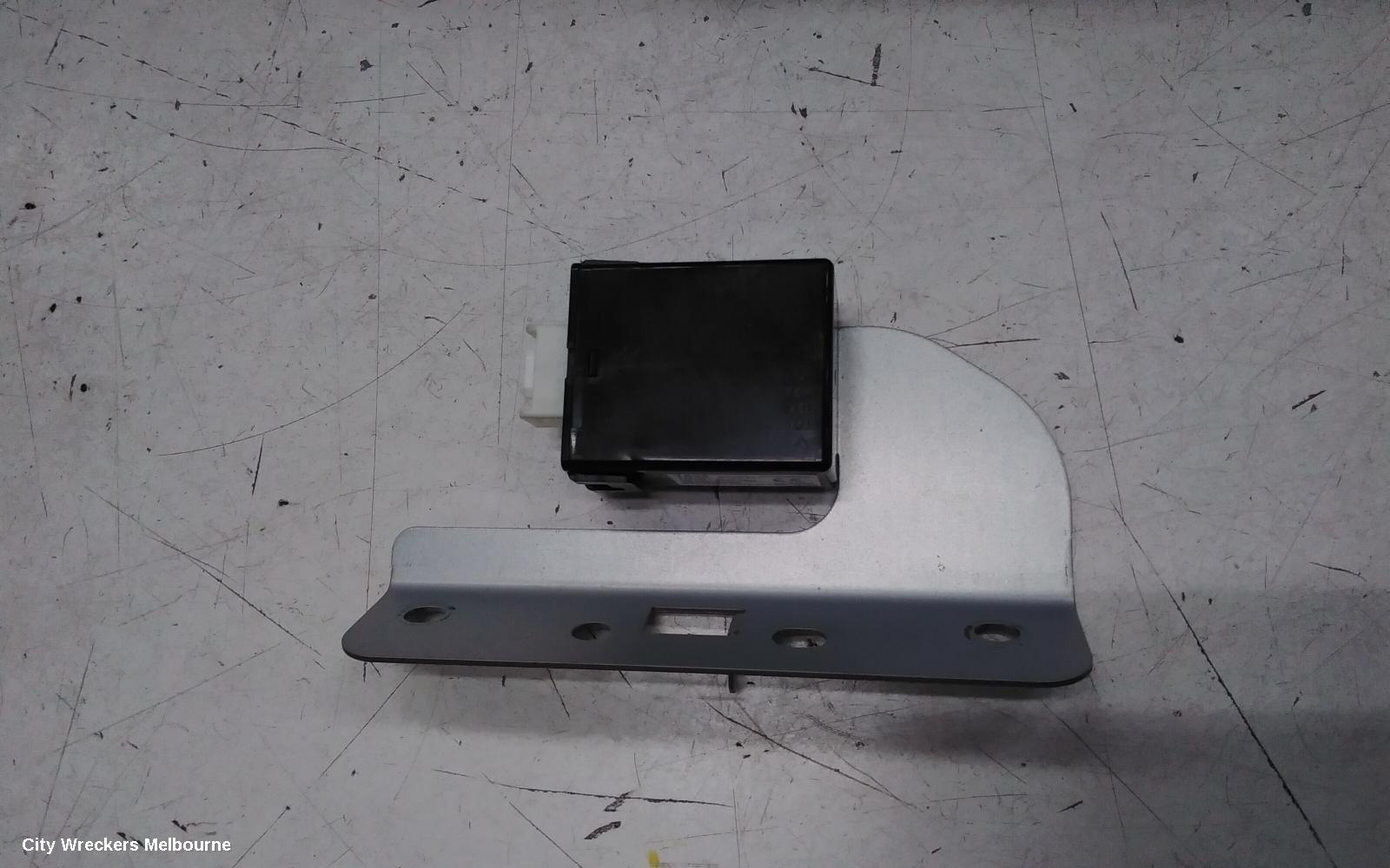 MAZDA CX9 RADIO/CD/DVD/SAT/TV, DISPLAY UNIT, 5.8IN NON SAT NAV TYPE, 10/2012 - 12/2015