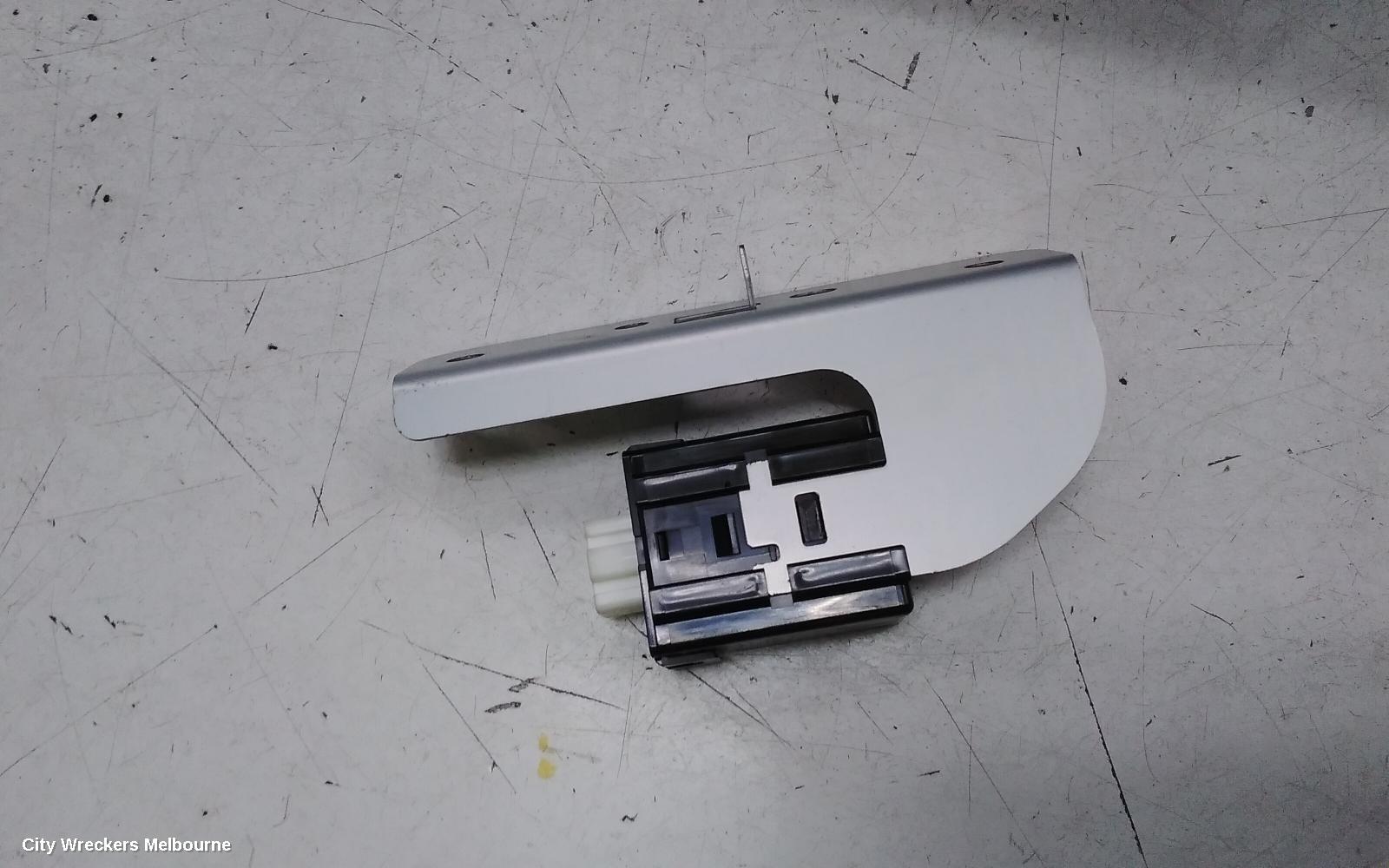 MAZDA CX9 RADIO/CD/DVD/SAT/TV, DISPLAY UNIT, 5.8IN NON SAT NAV TYPE, 10/2012 - 12/2015