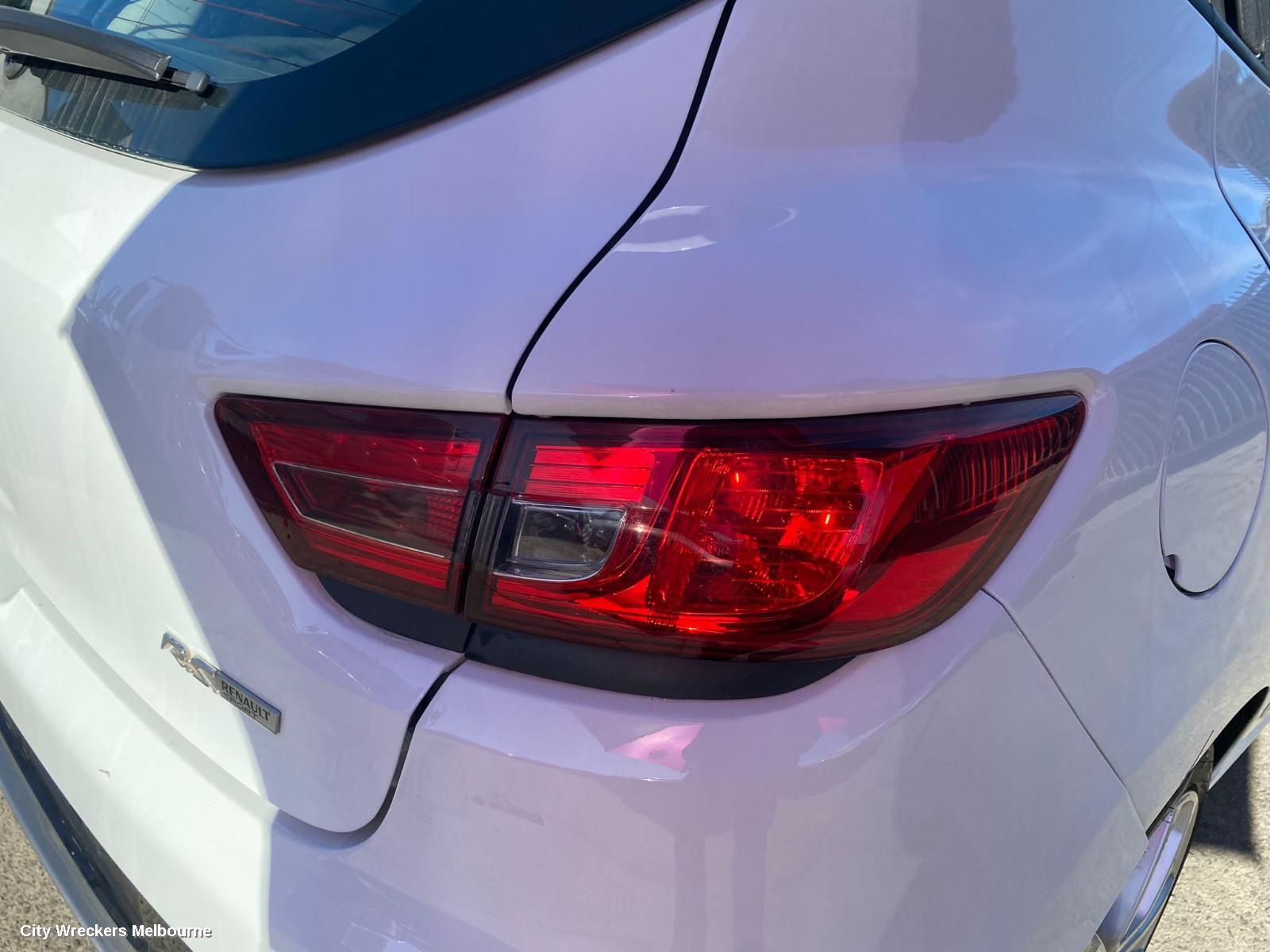 RENAULT CLIO LEFT FRONT DOOR, X98, 09/2013 - 10/2019