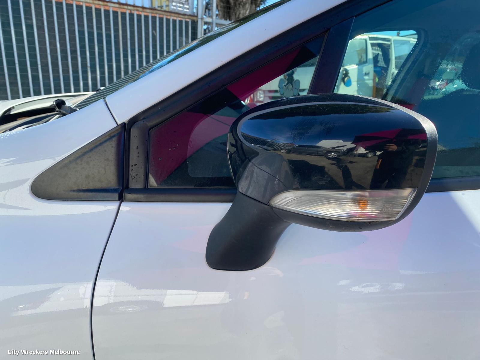RENAULT CLIO LEFT FRONT DOOR, X98, 09/2013 - 10/2019