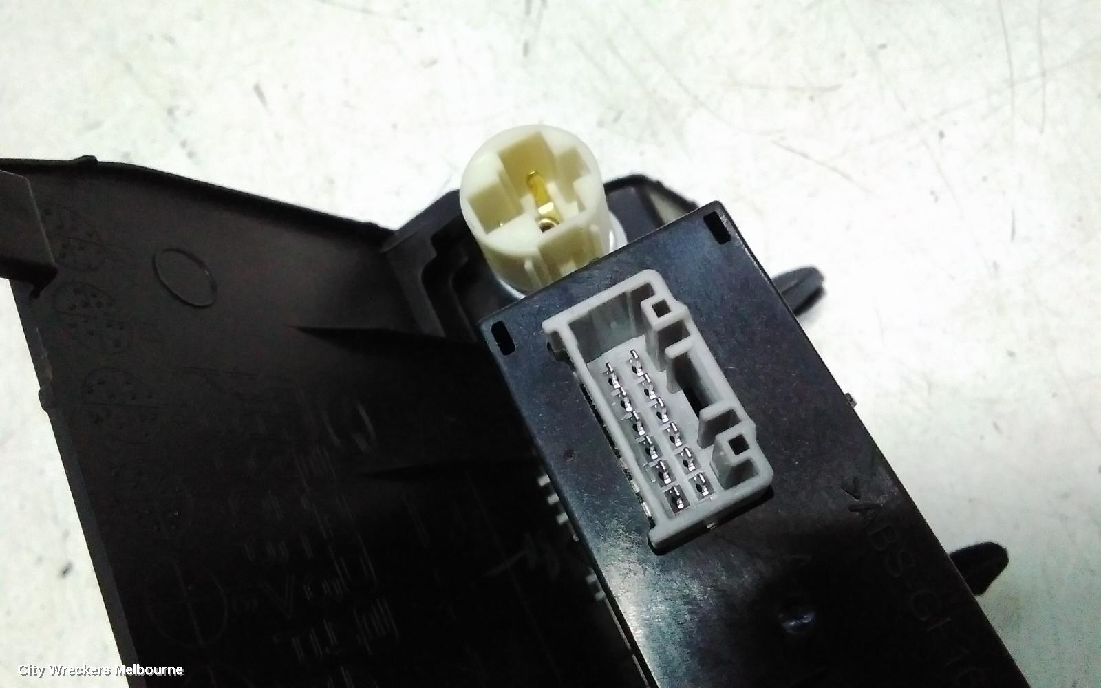 MAZDA 3, BN, 05/2016 - 02/2019, MAZDA 3 AUXILIARY USP PORT  ~ 904532410346: 148899