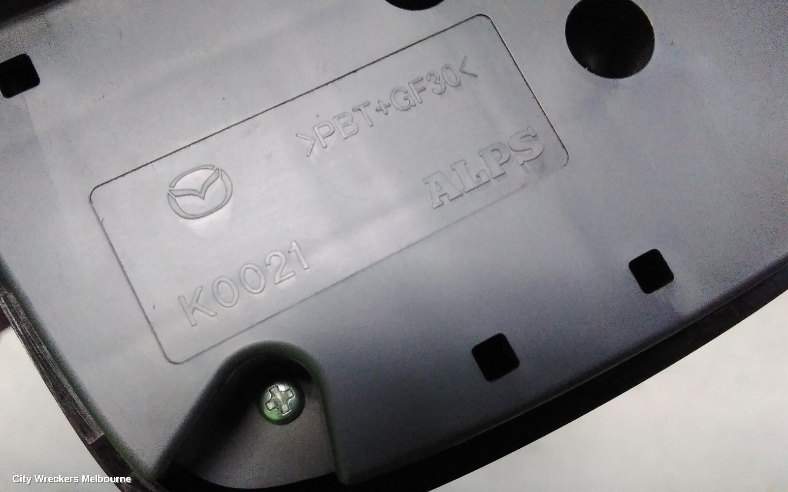 MAZDA 3, BN, 05/2016 - 02/2019, MAZDA 3 AUXILIARY USP PORT  ~ 904532410346: 148899