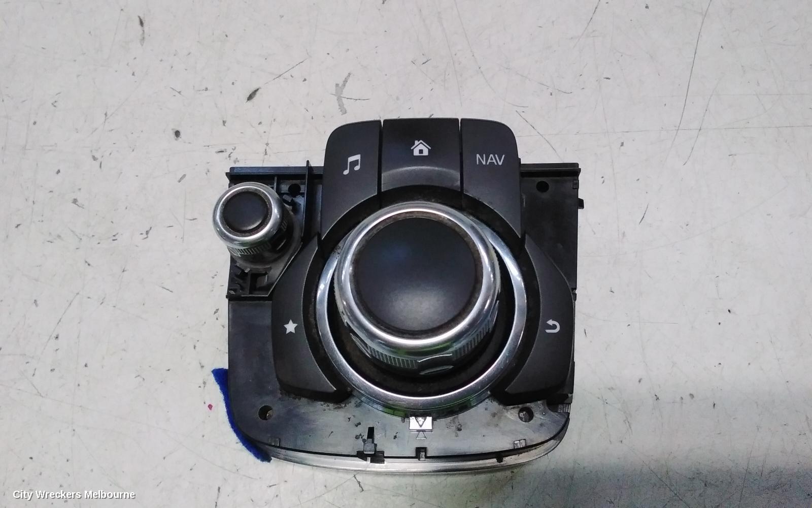 MAZDA 3, BN, 05/2016 - 02/2019, MAZDA 3 AUXILIARY USP PORT  ~ 904532410346: 148899