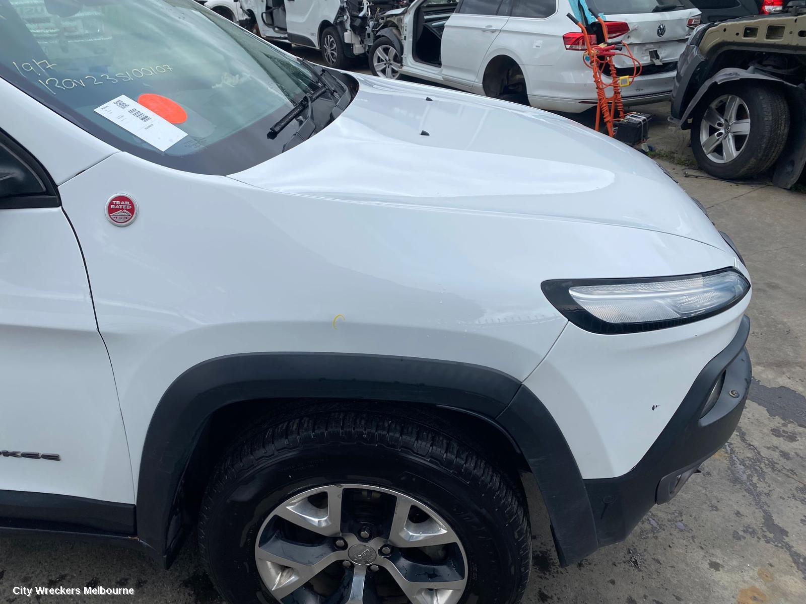 JEEP CHEROKEE LEFT GUARD, KL, 02/2014 - 03/2018