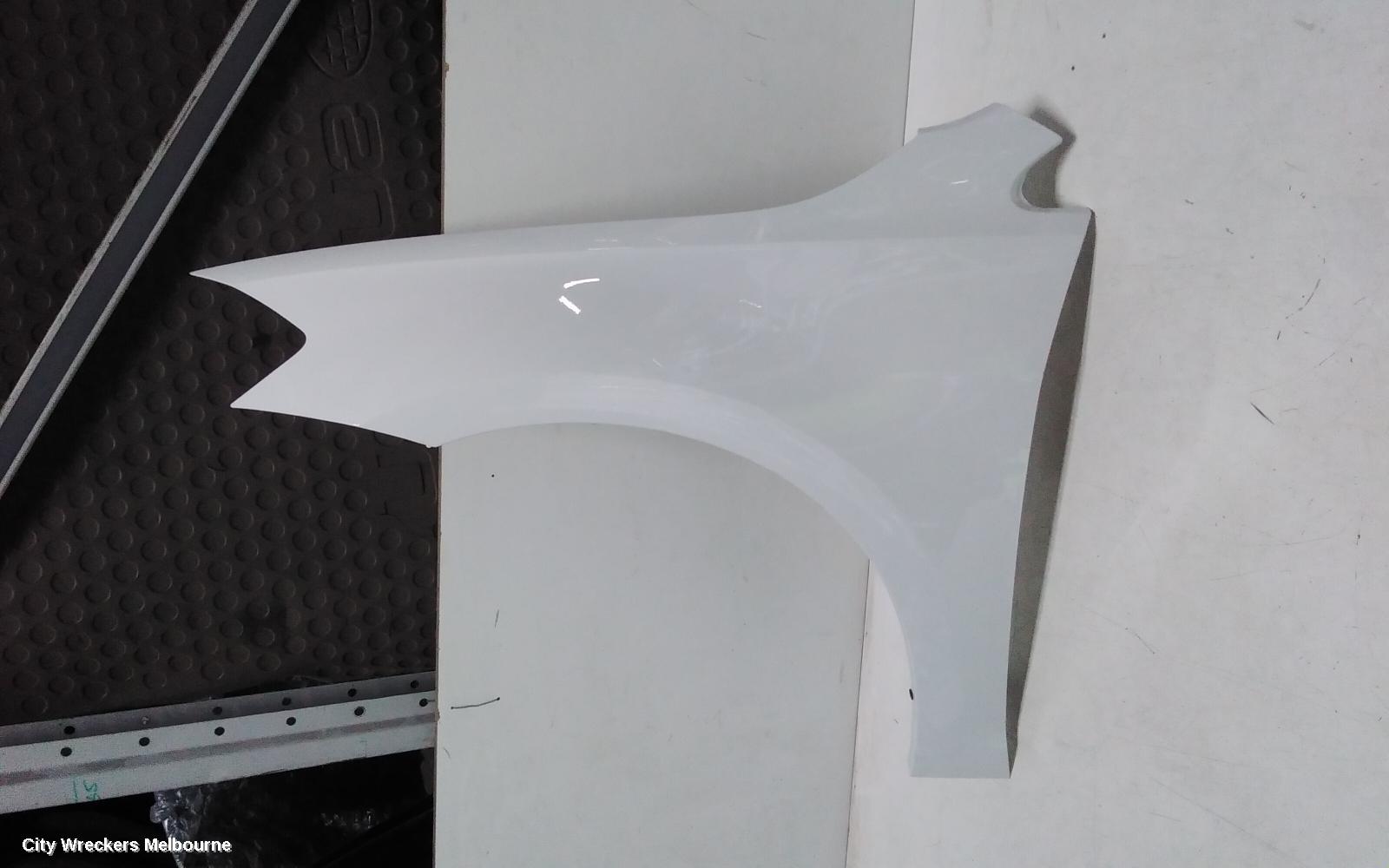 VOLKSWAGEN GOLF LEFT GUARD, GEN 7, 03/2017 - 08/2020