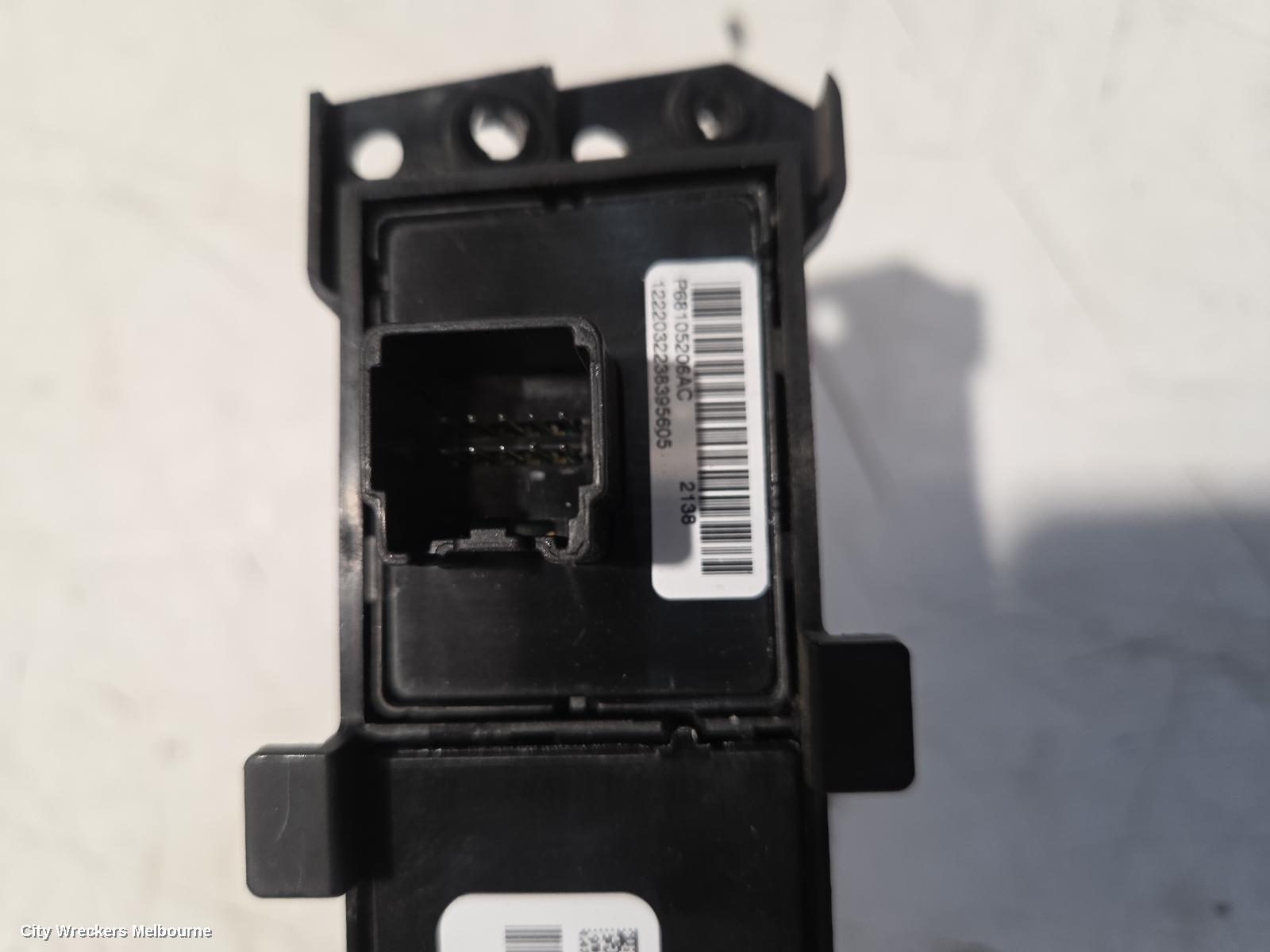 RAM 1500, DS, 01/2016 - 12/2023, DASHBOARD INSTRUMENT PANEL CENTER CONTROL P68247621AA: 149197