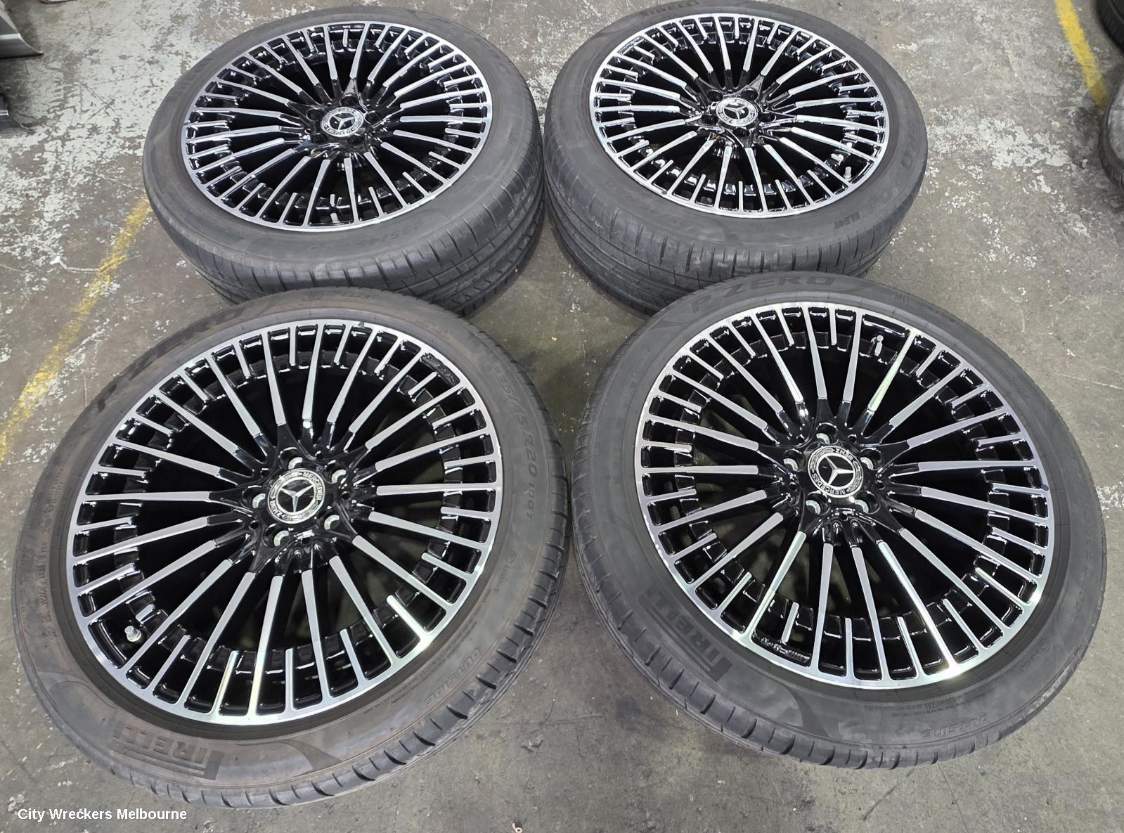 MERCEDES EQA WHEEL MAG, H243, FACTORY, 20X8.5IN, MULTISPOKE, BI-COLOUR, 01/2021 ONWARDS