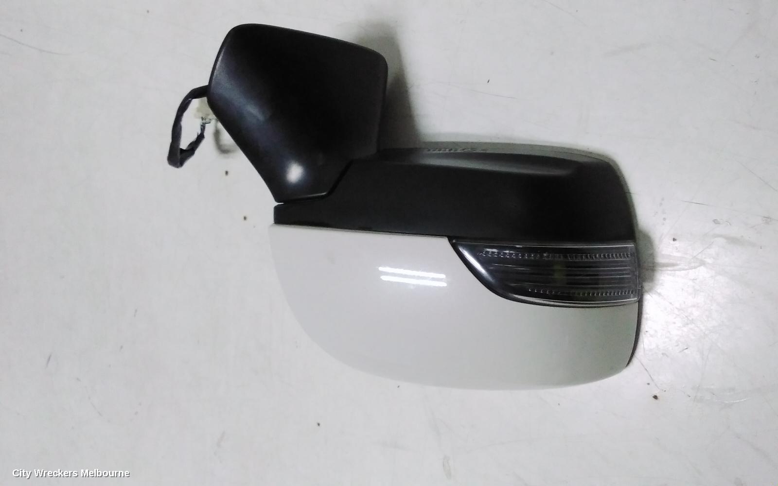 SUBARU OUTBACK RIGHT DOOR MIRROR, 6TH GEN, MANUAL FOLD, NON BLIND SPOT TYPE, 08/2014 - 02/2016