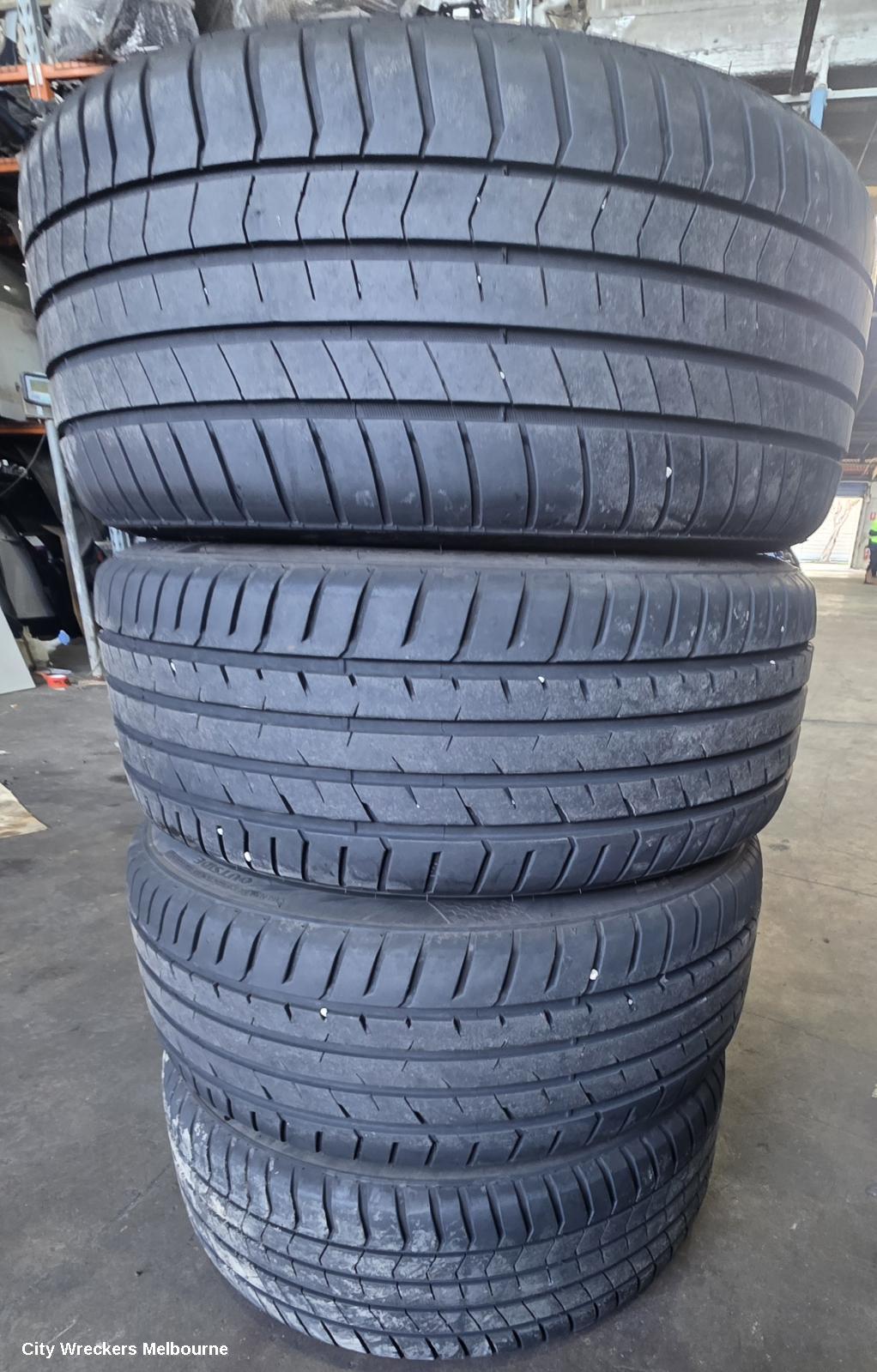 HOLDEN COMMODORE WHEEL MAG, FACTORY, 18X8.5IN, RS, ZB, 10/2017 - 12/2020
