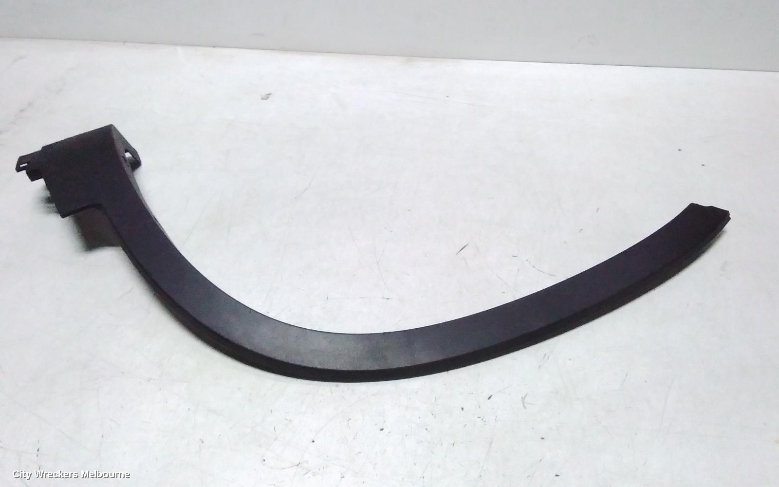 KIA SORENTO WHEEL ARCH FLARE, LH FRONT, XM, 10/2009 - 12/2014