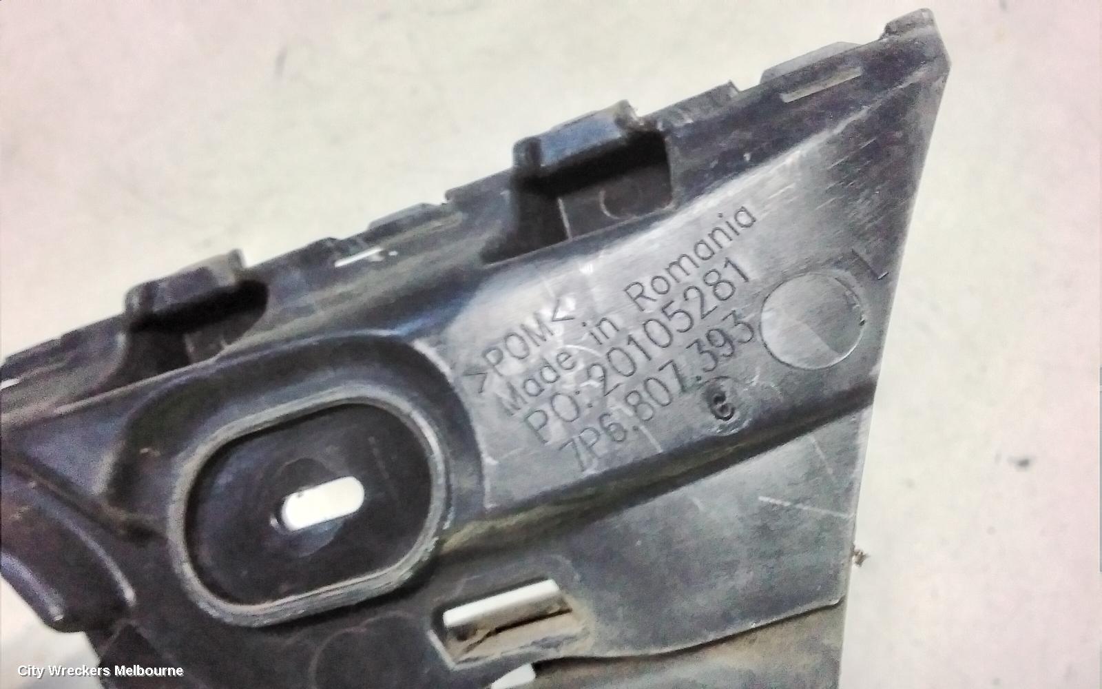VOLKSWAGEN TOUAREG, 7P, 12/2010 - 04/2018, LHF BAR BRACKET: 149574