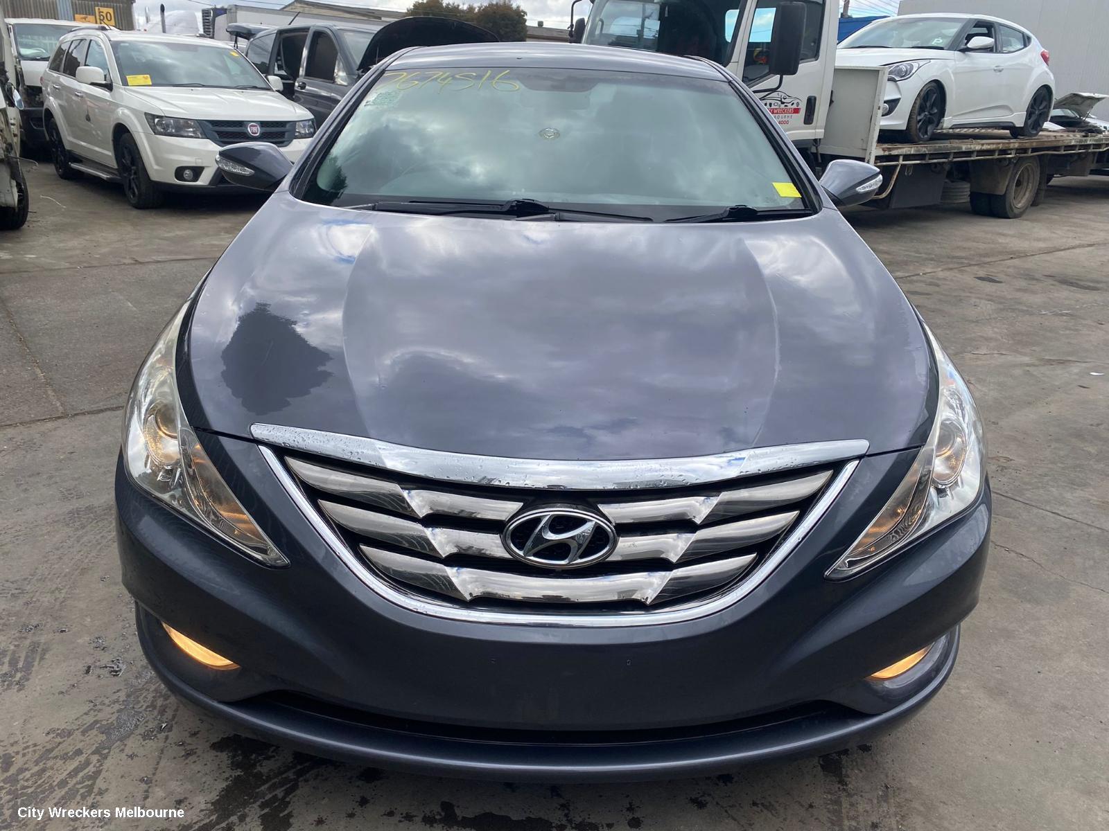 HYUNDAI I45 LEFT HEADLAMP, YF, 02/2010 - 04/2014