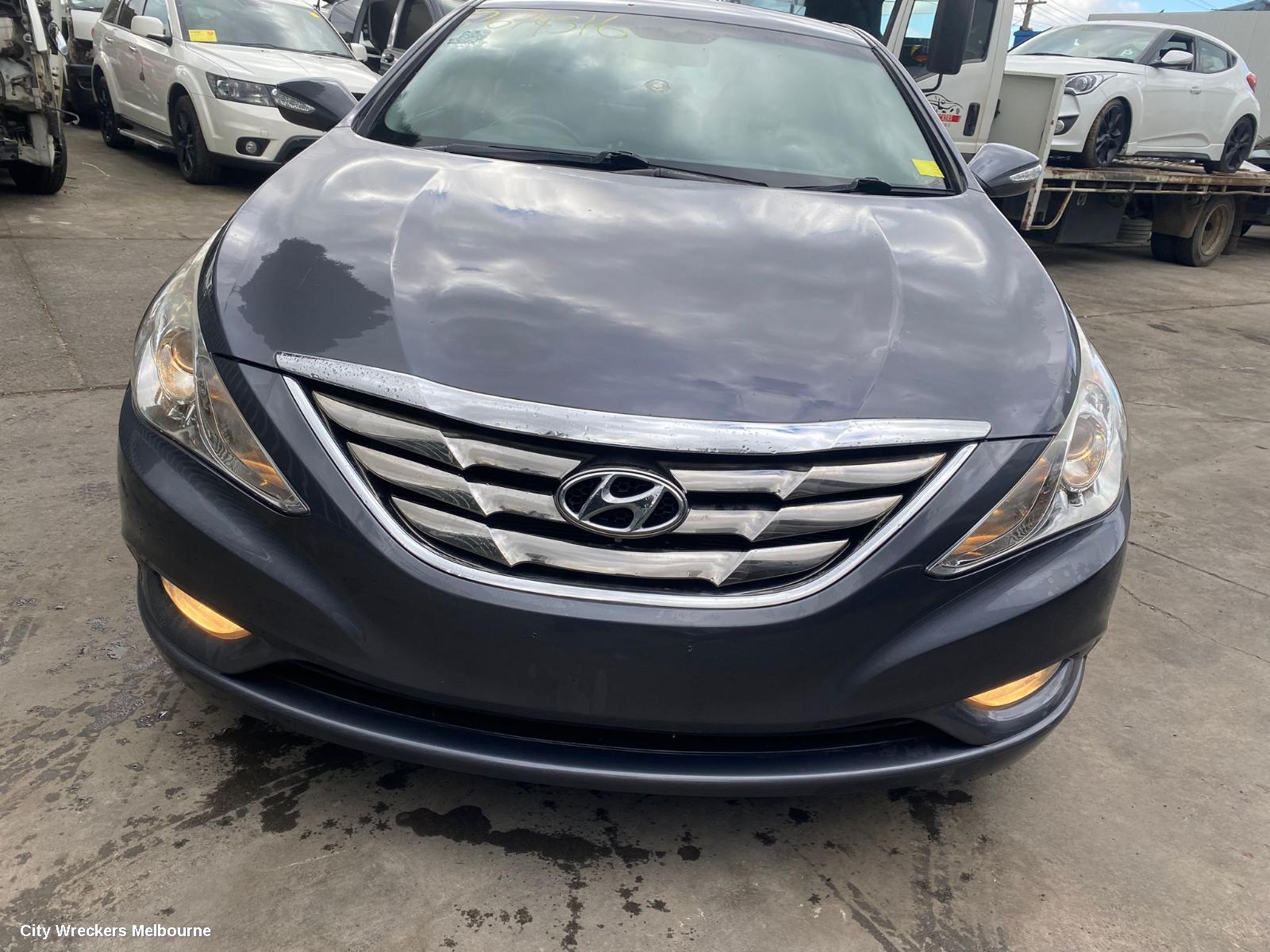 HYUNDAI I45 LEFT HEADLAMP, YF, 02/2010 - 04/2014