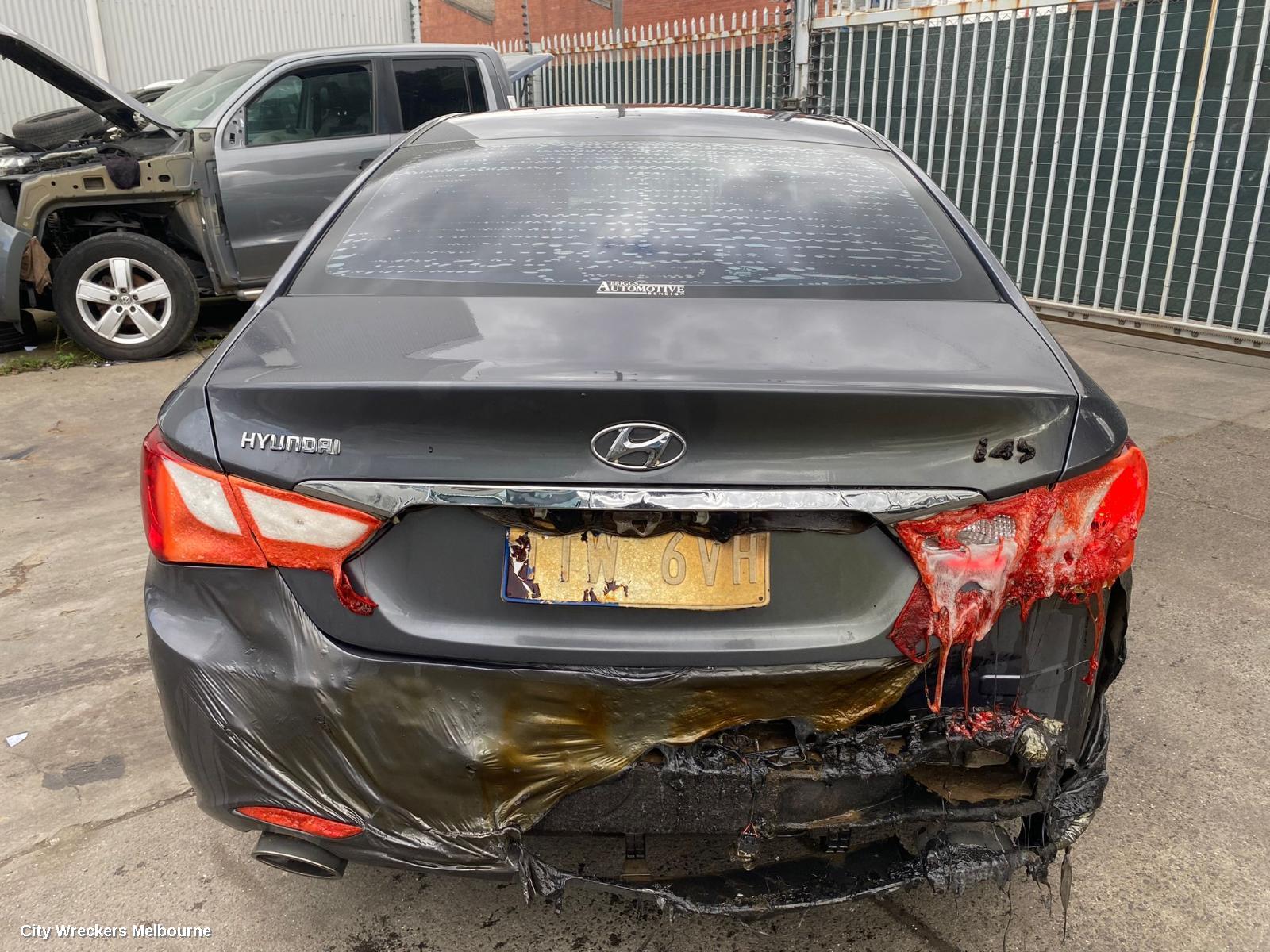 HYUNDAI I45 LEFT HEADLAMP, YF, 02/2010 - 04/2014