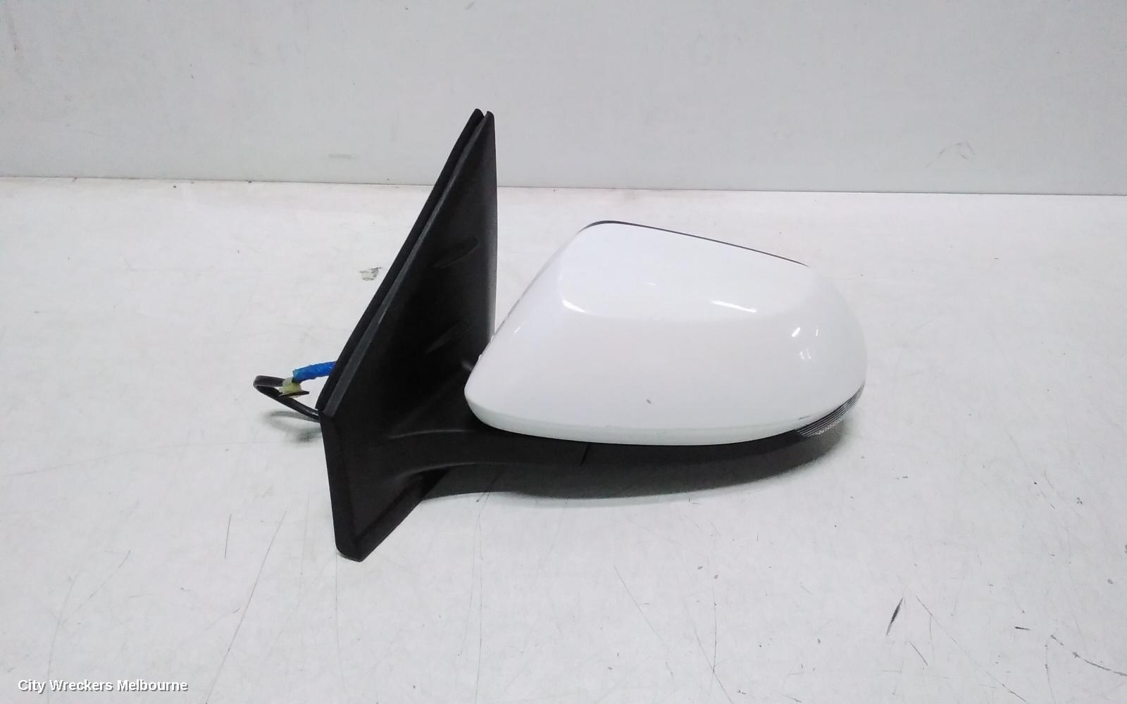 TOYOTA YARIS LEFT DOOR MIRROR, XP210 SERIES, W/ AUTO POWER FOLD, NON BLIND SPOT TYPE, COLOUR CODED, 04/2020 ONWARDS