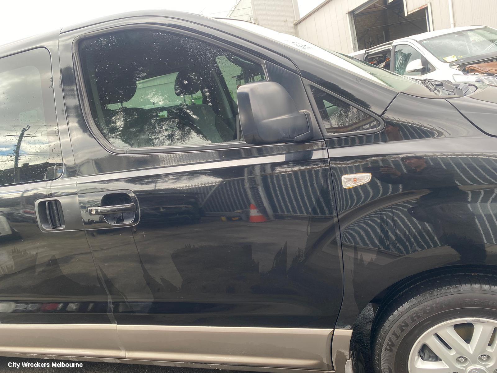 HYUNDAI ILOAD/IMAX LEFT REAR DOOR/SLIDING, TQ, IMAX, W/ MOULD TYPE, 11/2007 - 03/2021