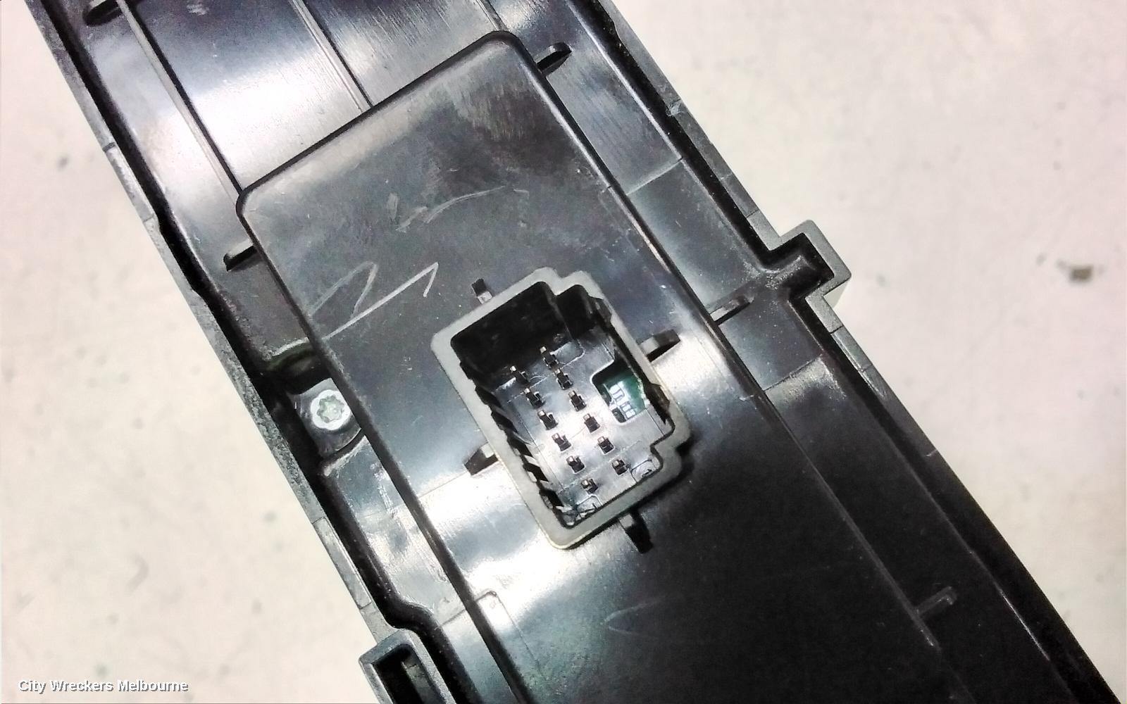 MG ZS HEATER/AC CONTROLS, AZS1, NON CLIMATE CONTROL, 7 BUTTON TYPE, ZST, 01/2020 - 06/2025