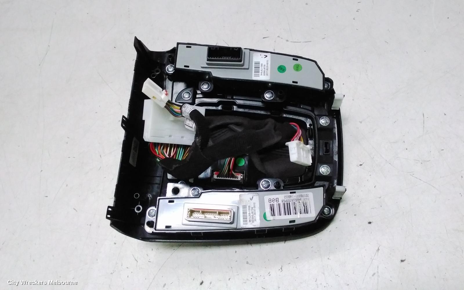 HYUNDAI KONA TRIM PANEL, OS, 09/2017 - 07/2023