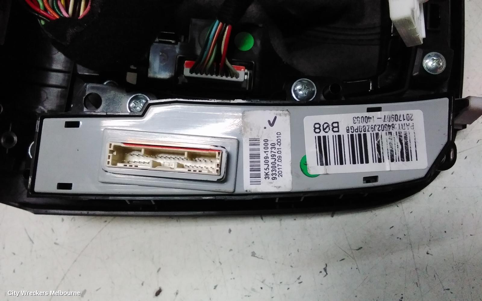 HYUNDAI KONA TRIM PANEL, OS, 09/2017 - 07/2023