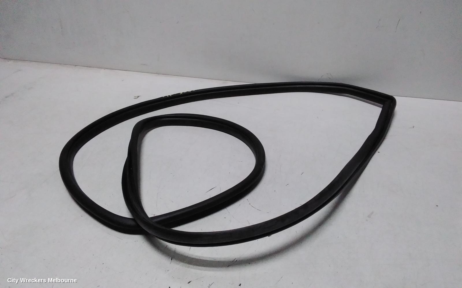 TOYOTA RAV4 SEAL, LHR SEAL RUBBER ON THE BODY: 150349, XA40, 12/2012 - 12/2018