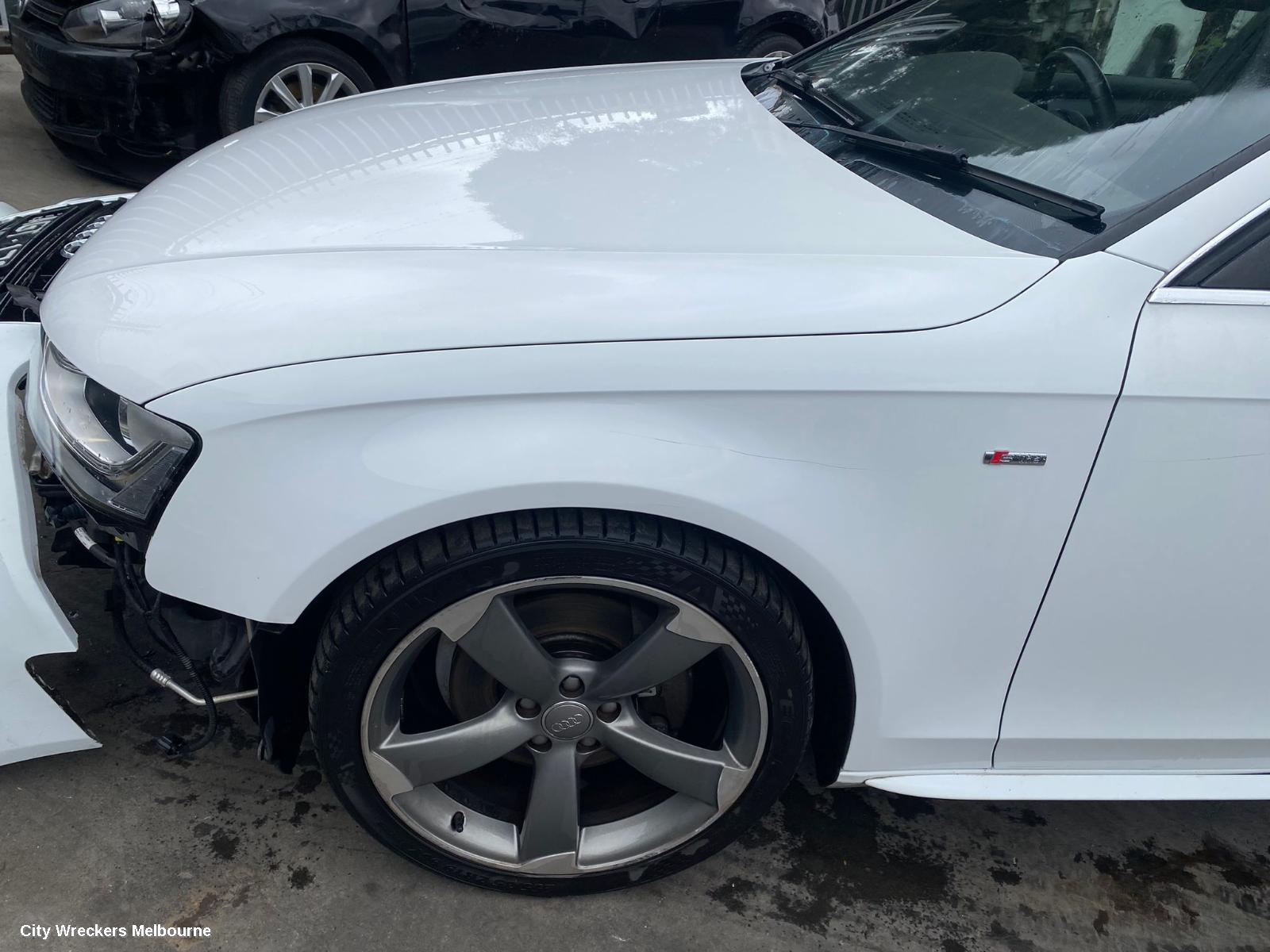 AUDI A4 GRILLE, BUMPER GRILLE (CENTRE), B8 8K (A4), 07/2012 - 01/2016