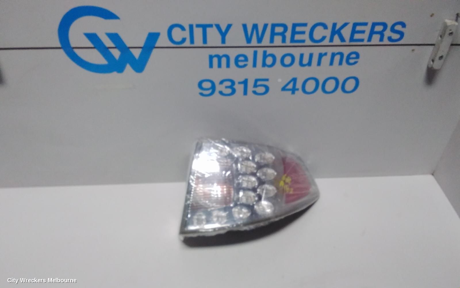 SUBARU IMPREZA RIGHT TAILLIGHT, HATCH, WRX, IN BODY, 04/2007 - 12/2013