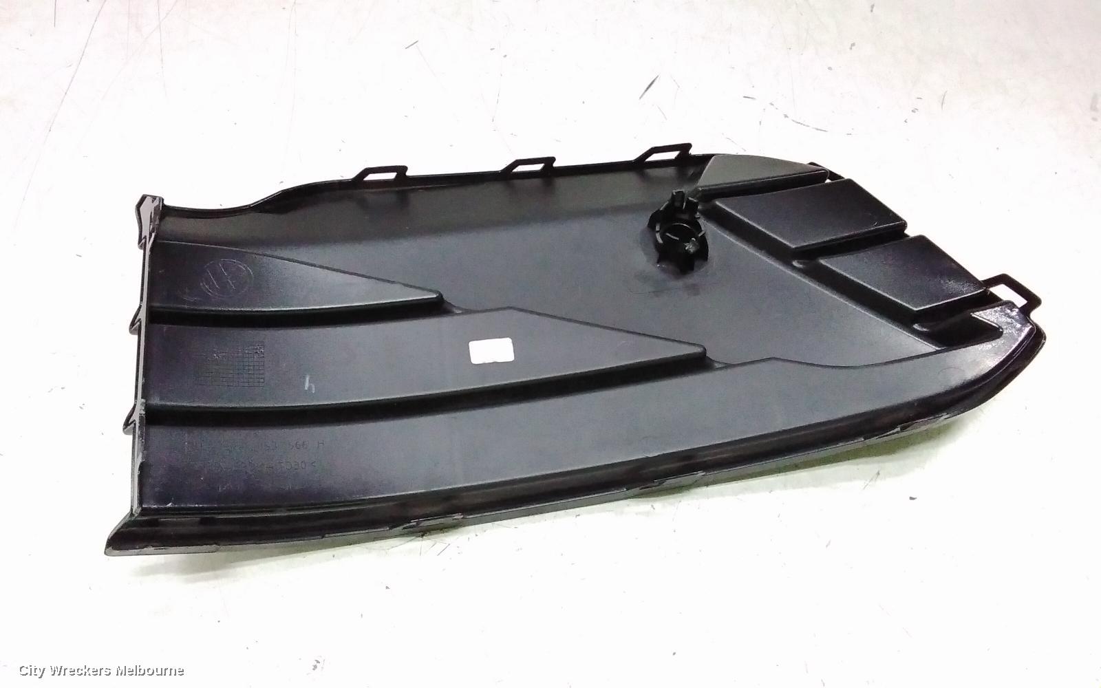 VOLKSWAGEN GOLF GRILLE, GEN 8, BUMPER GRILLE (RH SIDE), R-LINE, 09/2020 - 06/2024