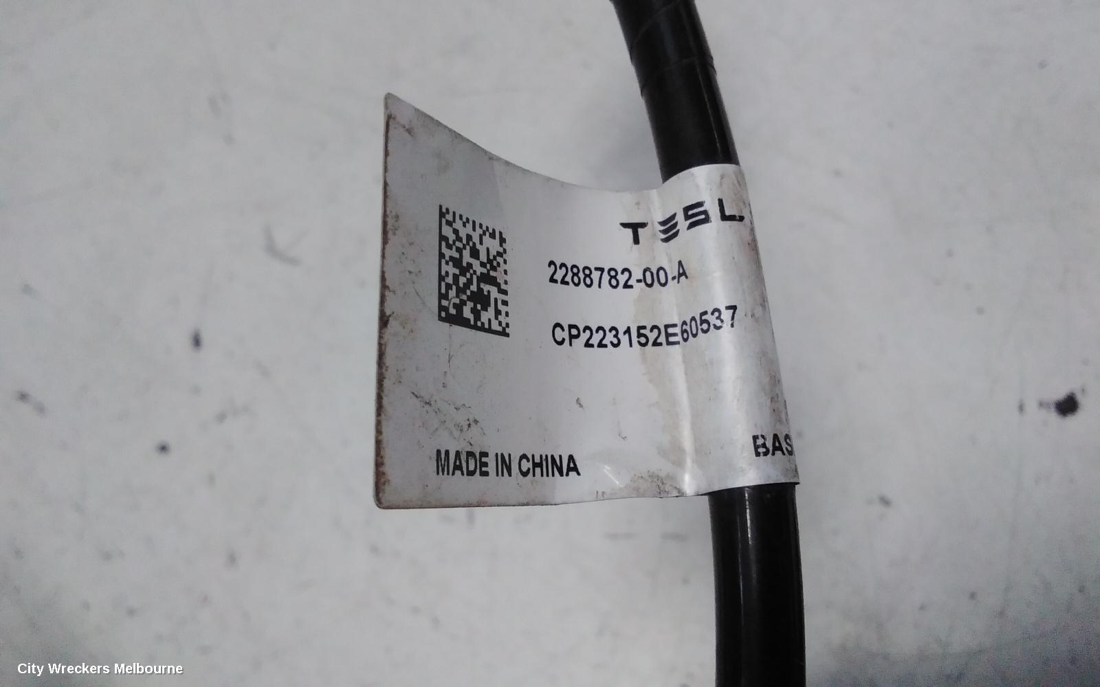TESLA MODEL Y CALIPER, 1ST GEN, RH REAR, 1 PISTON TYPE, NON PERFORMANCE, 03/2022 - 02/2025