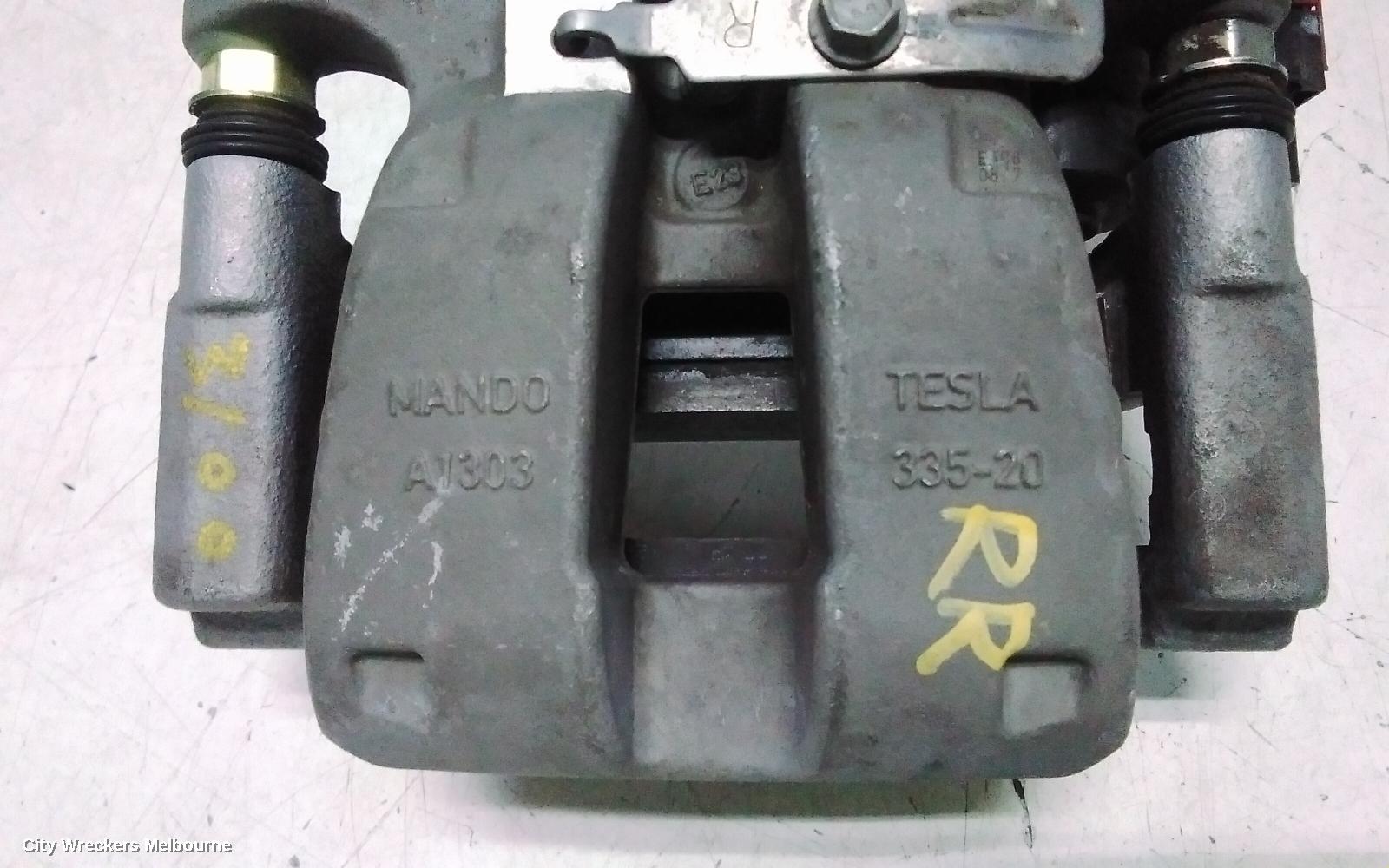 TESLA MODEL Y CALIPER, 1ST GEN, RH REAR, 1 PISTON TYPE, NON PERFORMANCE, 03/2022 - 02/2025
