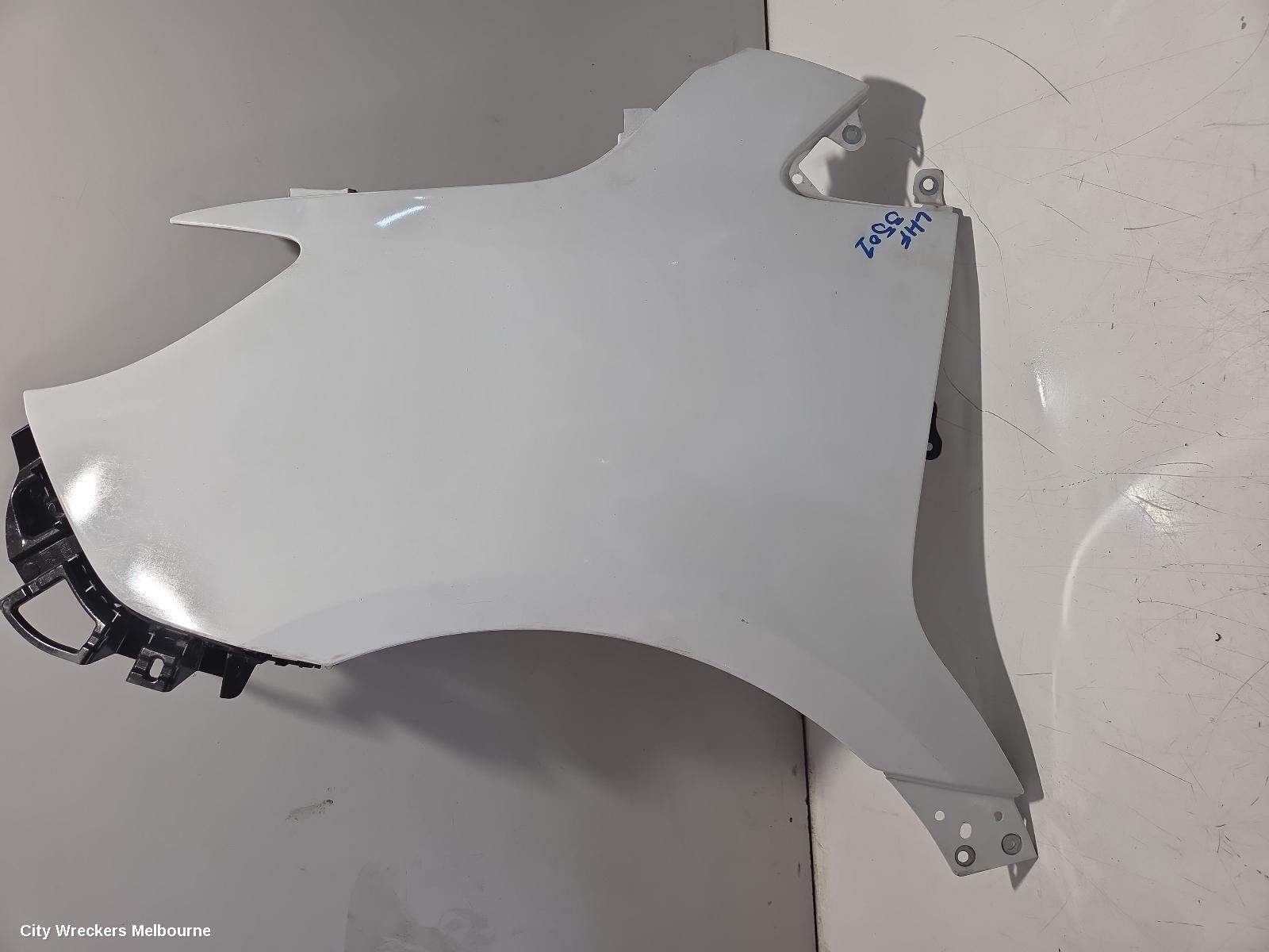 MERCEDES SPRINTER LEFT GUARD, VS30, NON FLASHER TYPE, 05/2018 ONWARDS