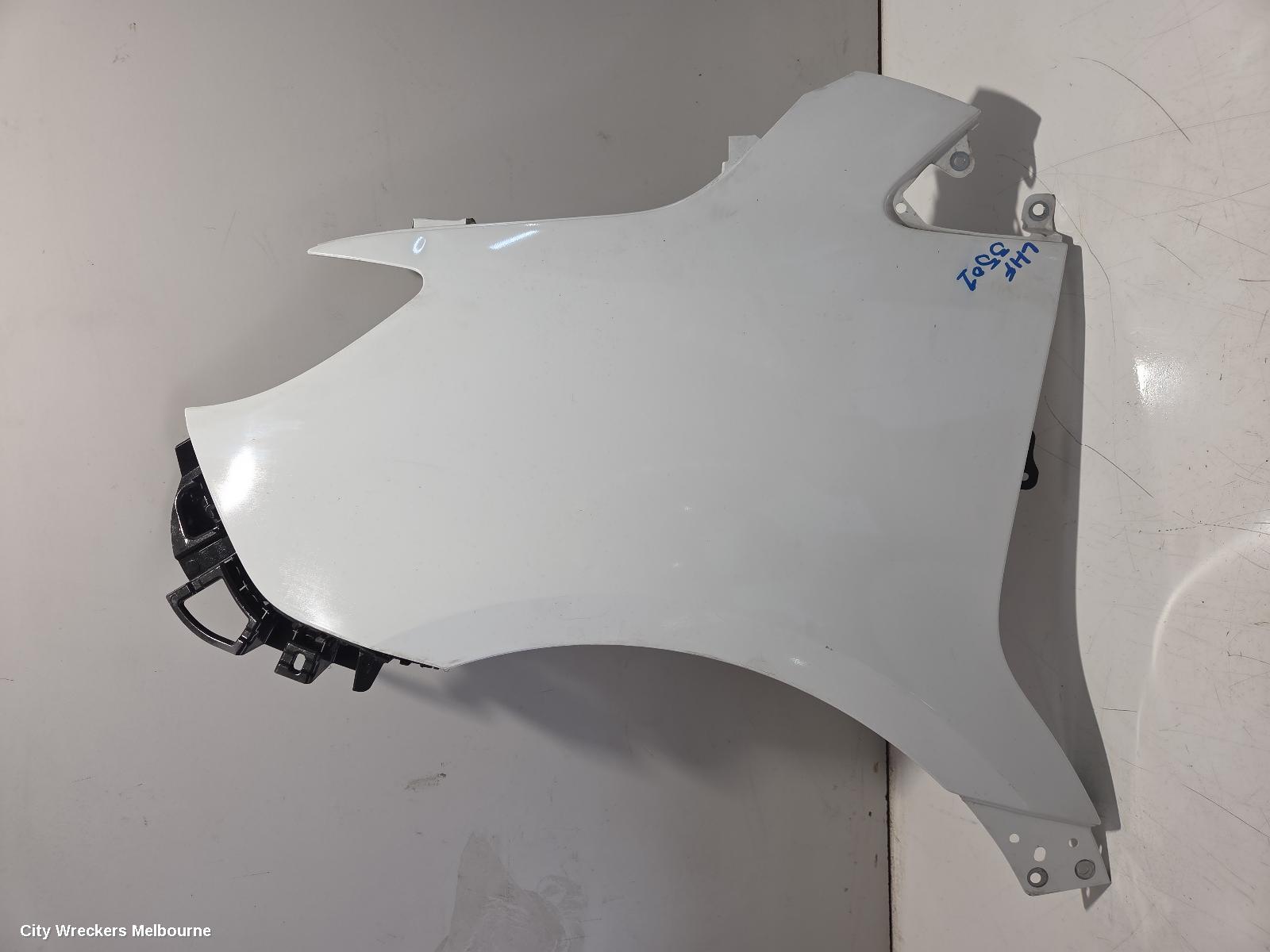 MERCEDES SPRINTER LEFT GUARD, VS30, NON FLASHER TYPE, 05/2018 ONWARDS