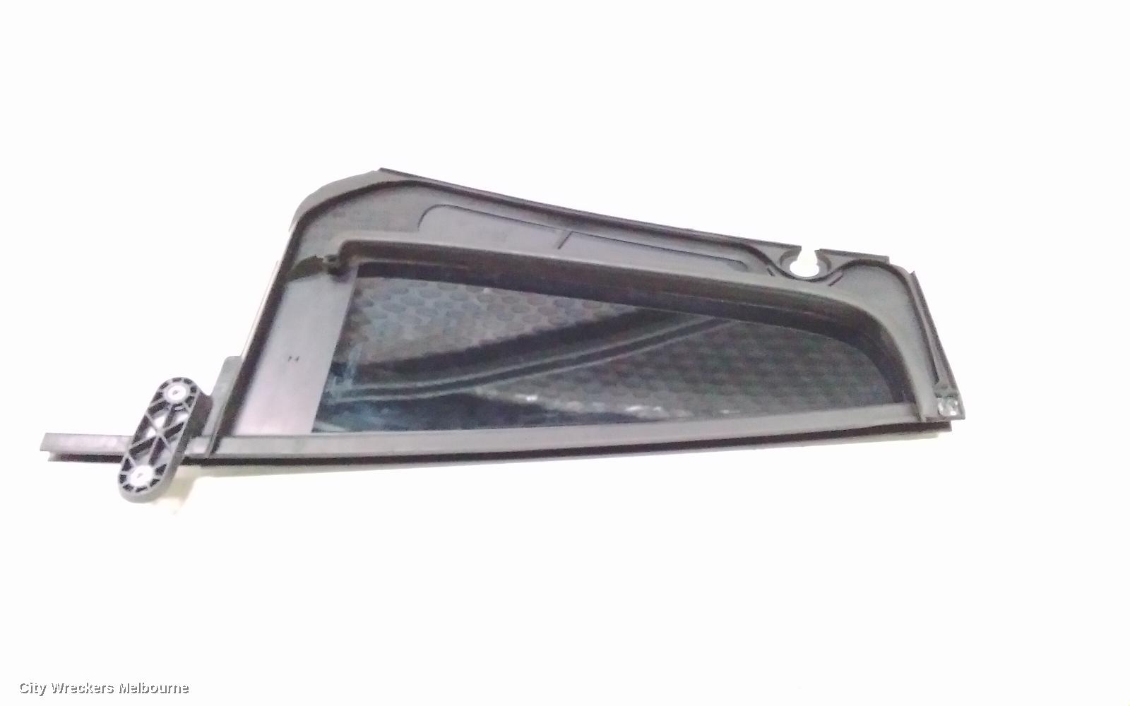 VOLKSWAGEN TIGUAN LEFT REAR 1/4 DOOR GLASS, 5NA, 06/2016 - 02/2024