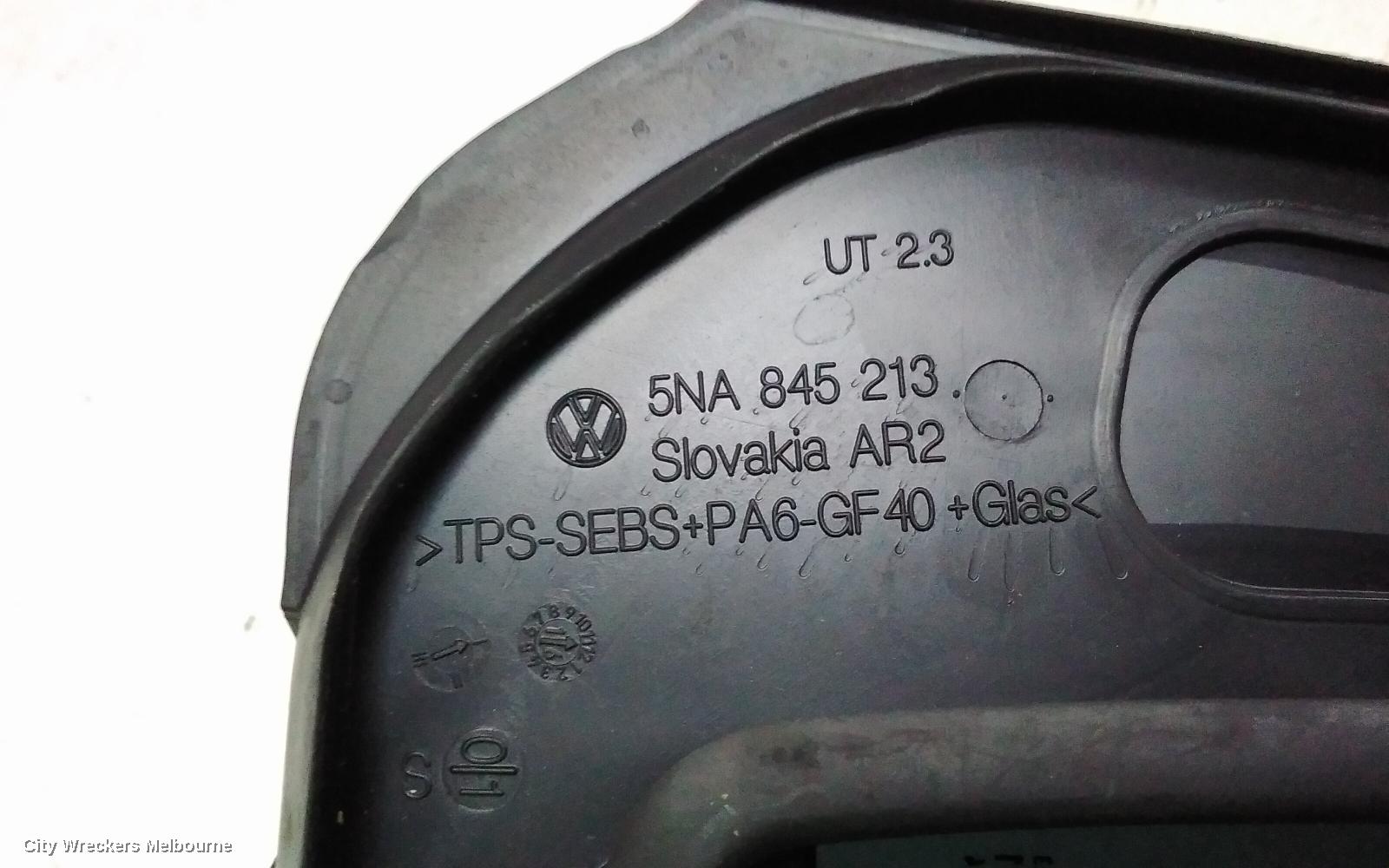 VOLKSWAGEN TIGUAN LEFT REAR 1/4 DOOR GLASS, 5NA, 06/2016 - 02/2024